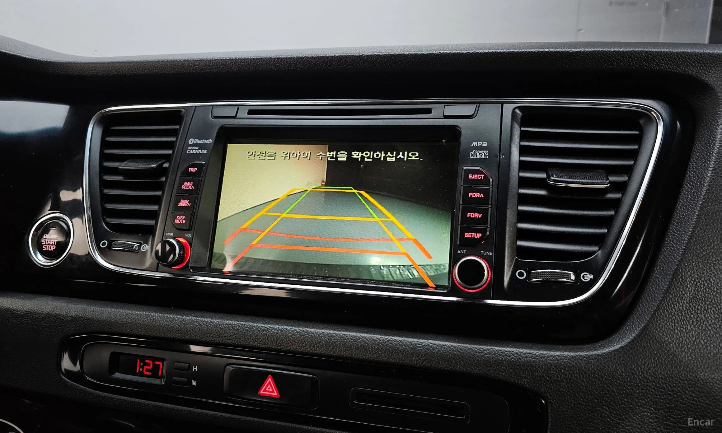 Kia Carnival превью 16