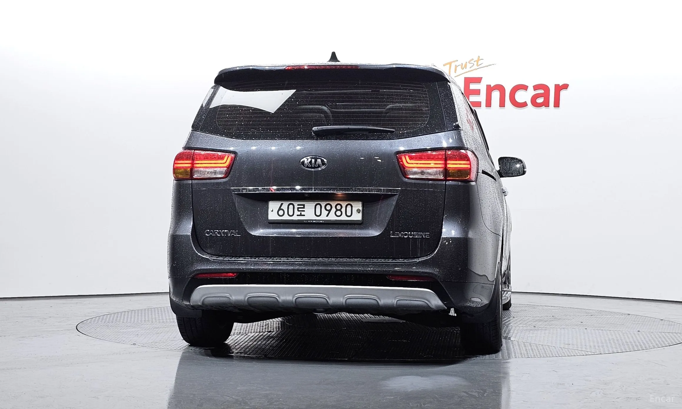 Kia Carnival превью 4