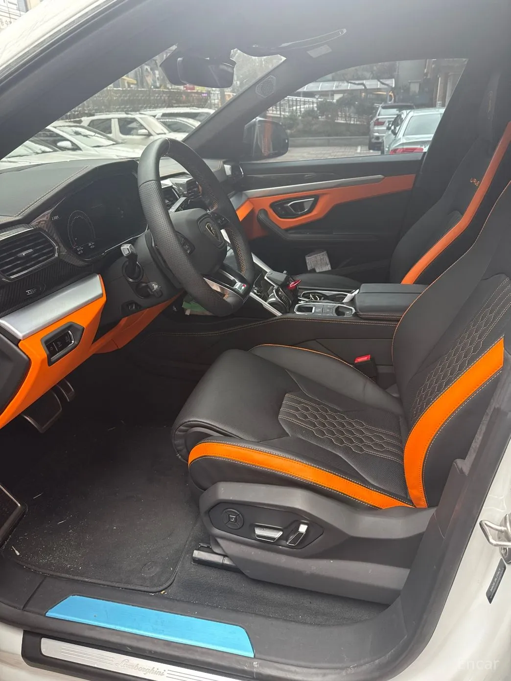 Lamborghini Urus превью 5