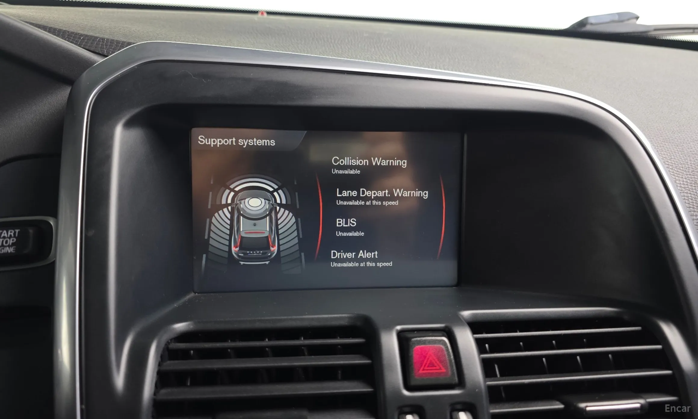Volvo XC60 превью 16