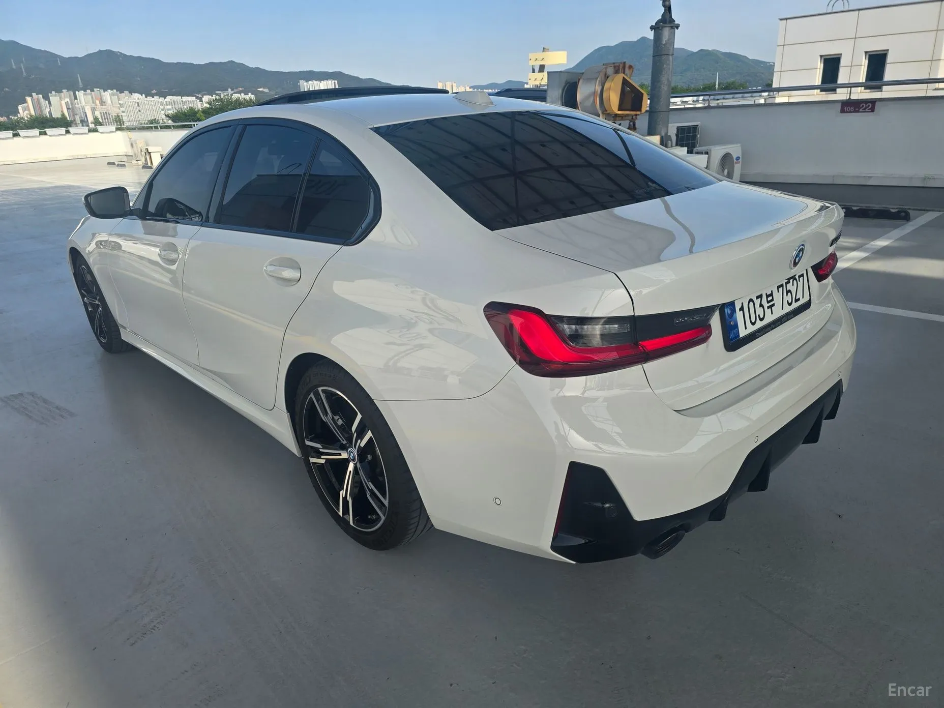 BMW 3 Series (G20) превью 20