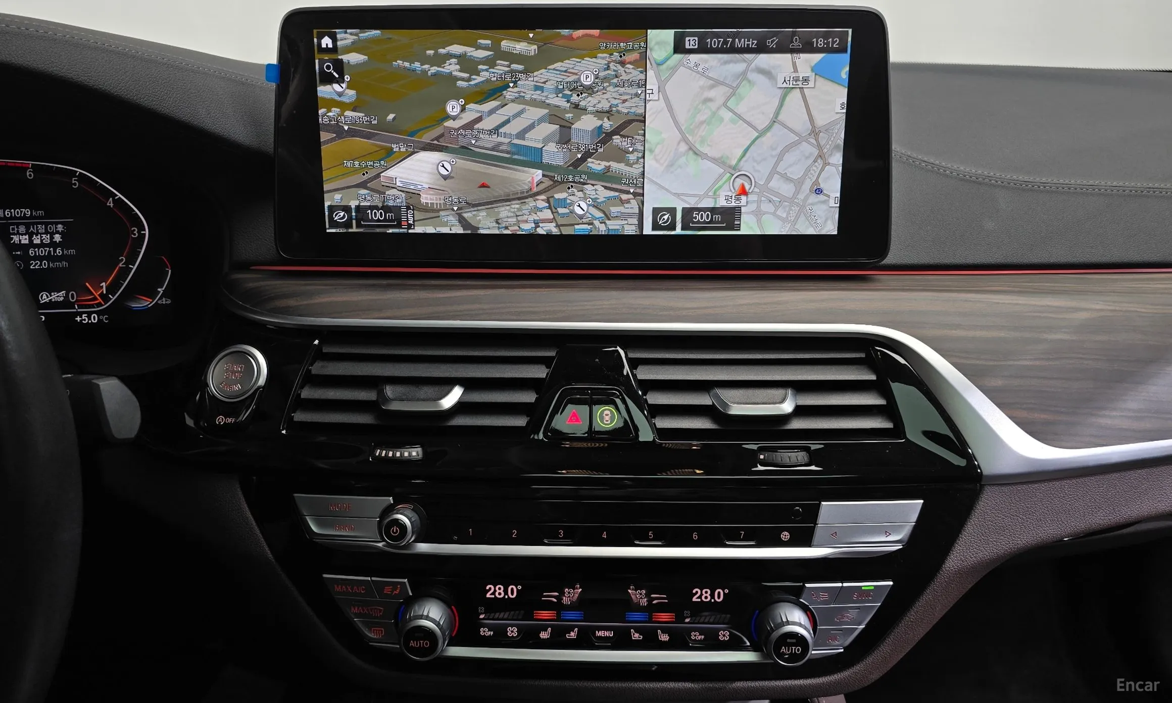 BMW 5 Series (G30) превью 14
