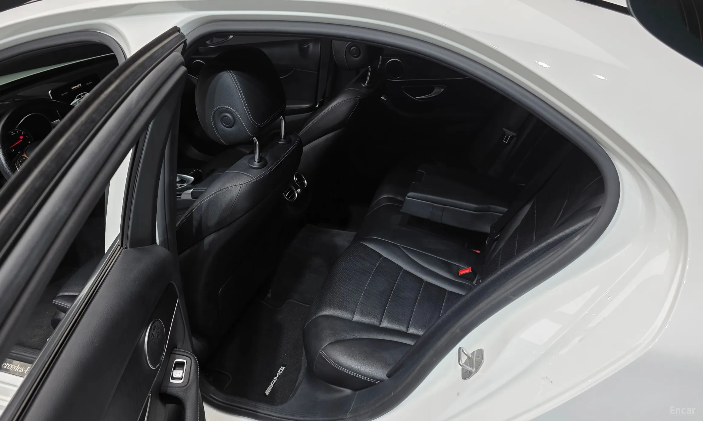 Mercedes Benz C-Class W205 превью 11