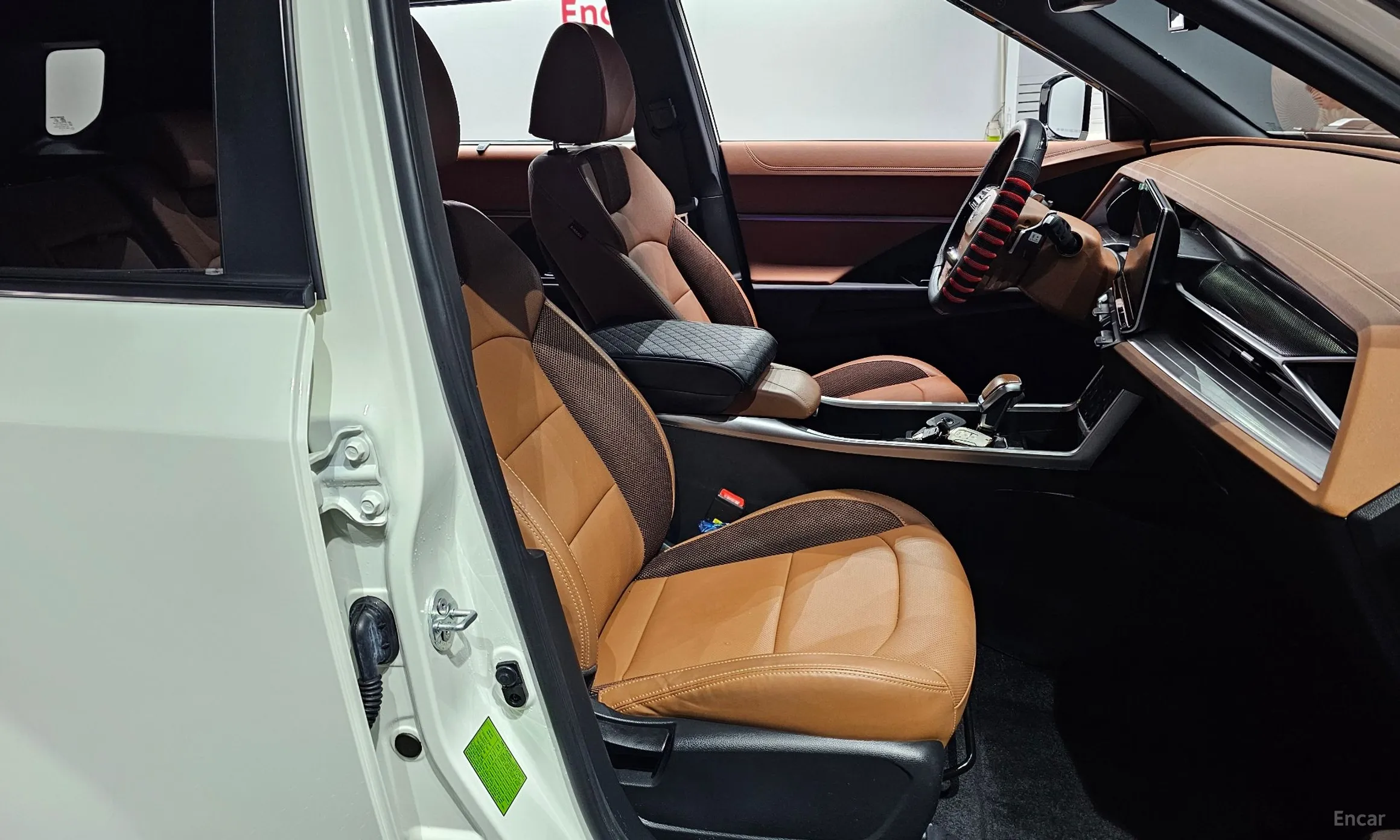 KG Mobility (SsangYong) Torres превью 10