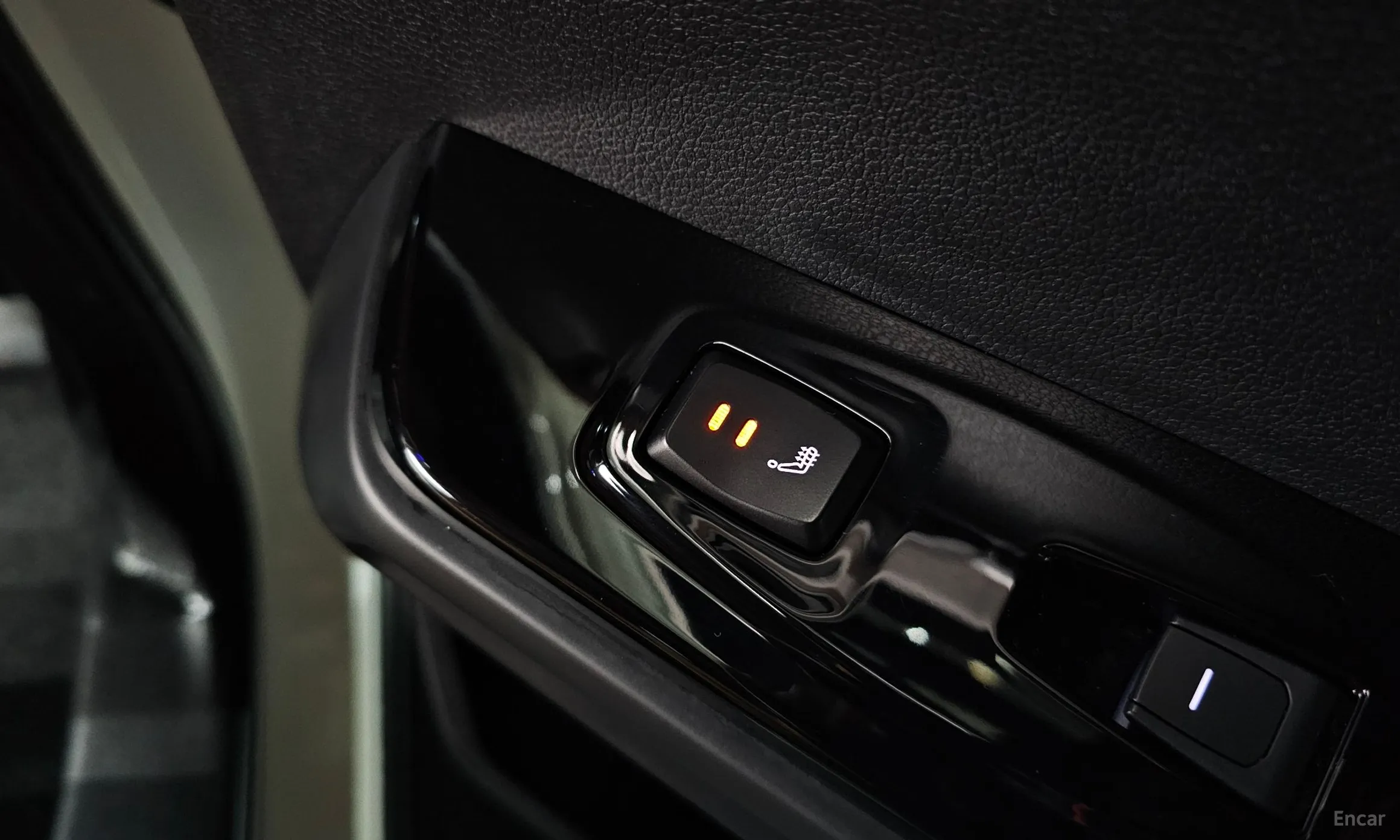 KG Mobility (SsangYong) Torres превью 18