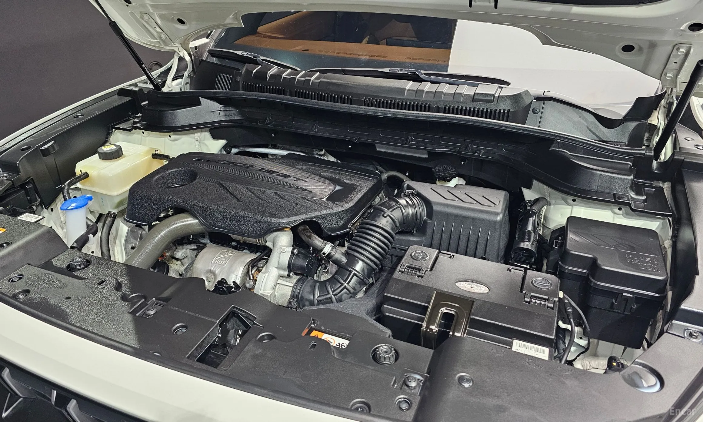 KG Mobility (SsangYong) Torres превью 6