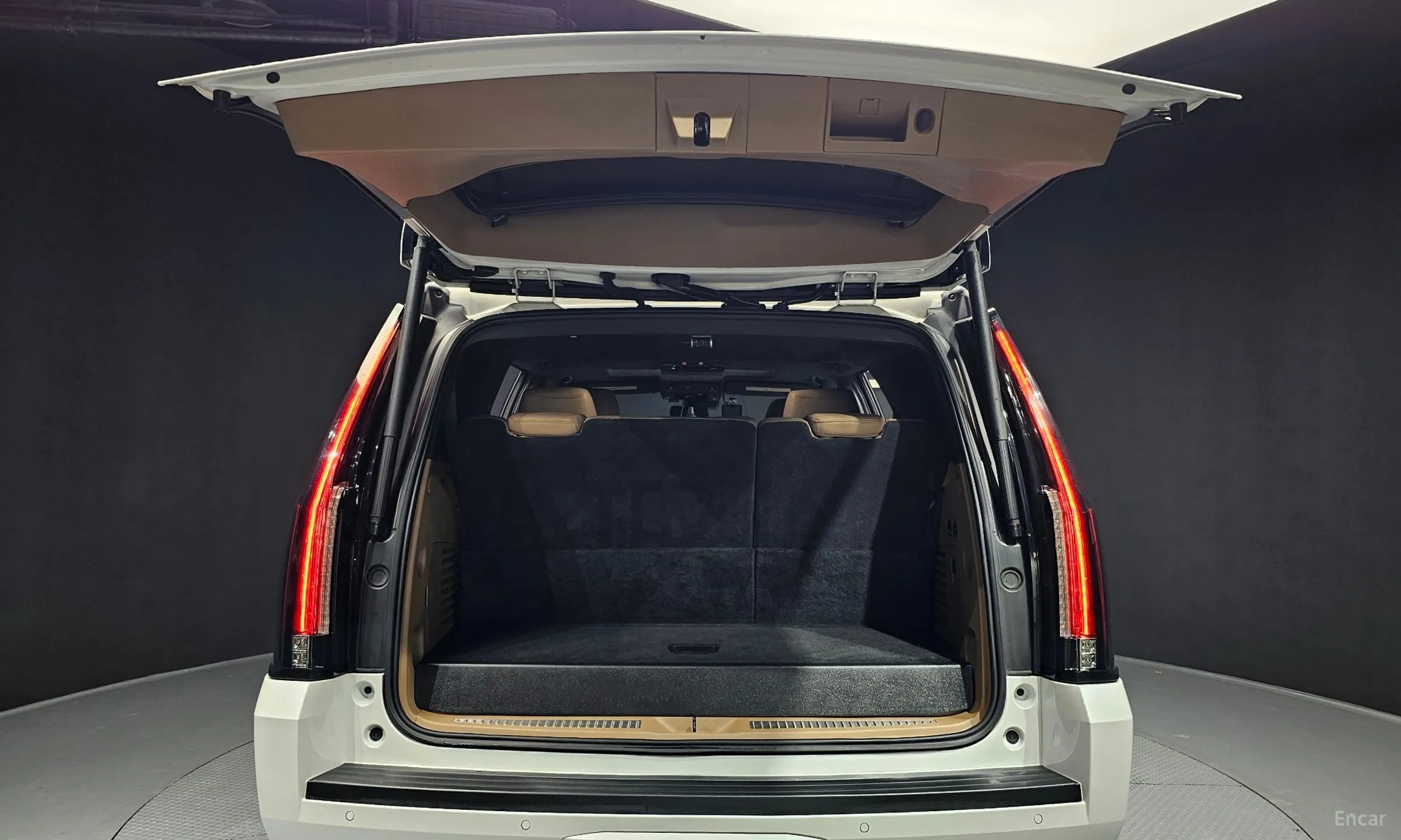 Cadillac Escalade превью 20