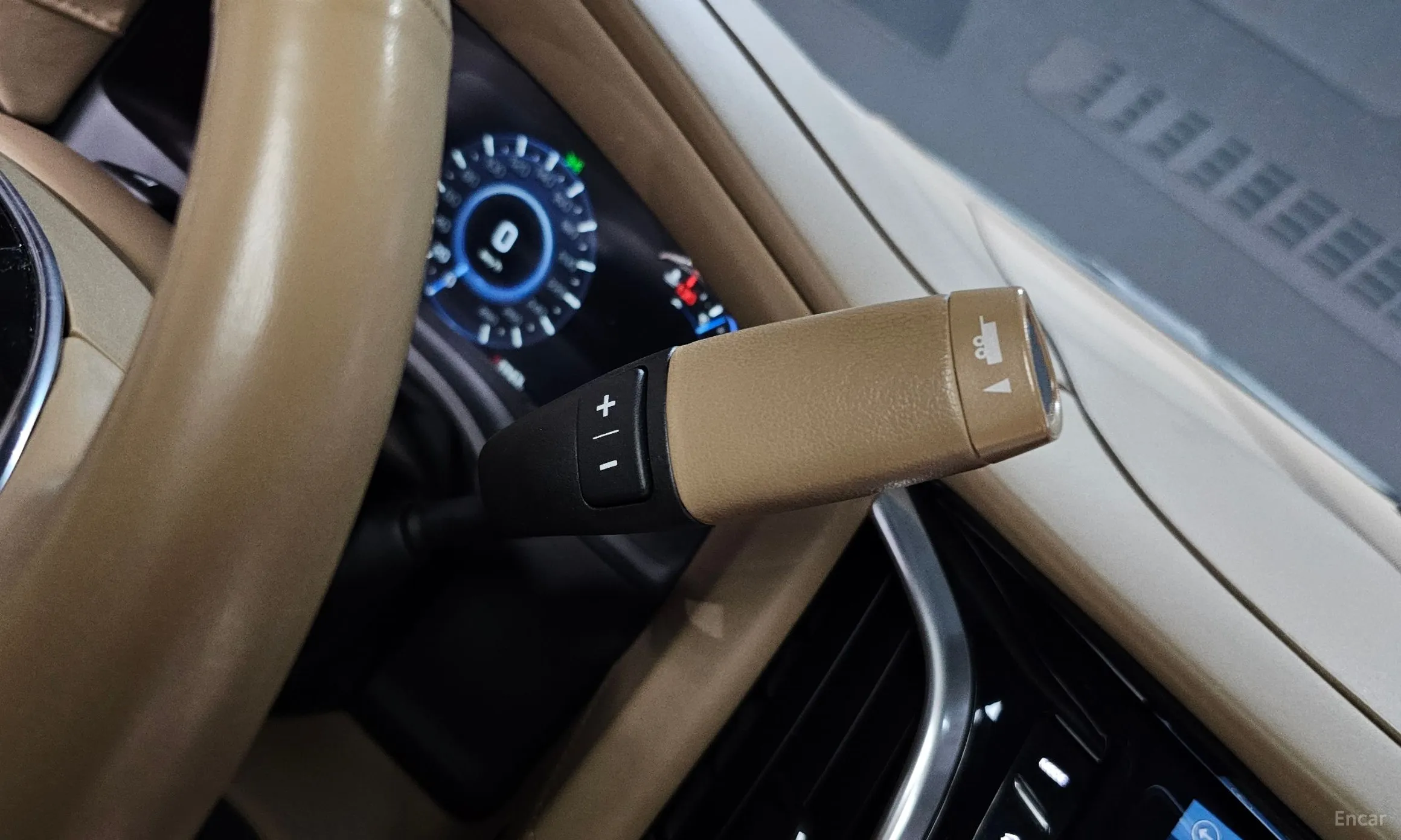 Cadillac Escalade превью 9