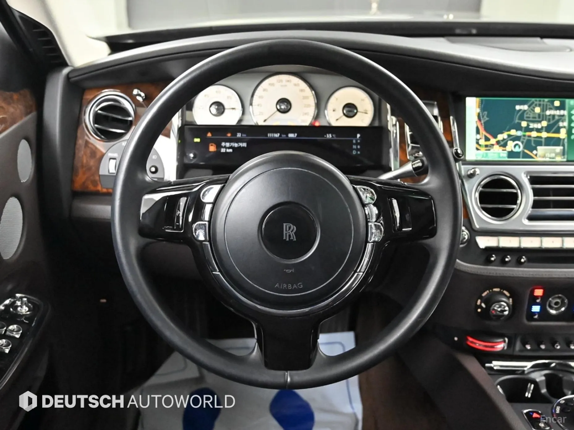 Rolls-Royce Ghost превью 13