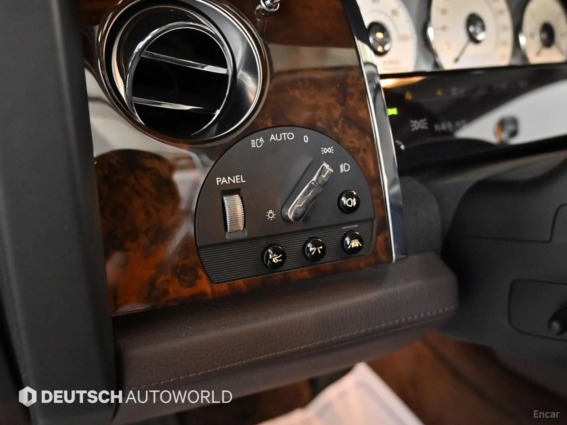 Rolls-Royce Ghost превью 17