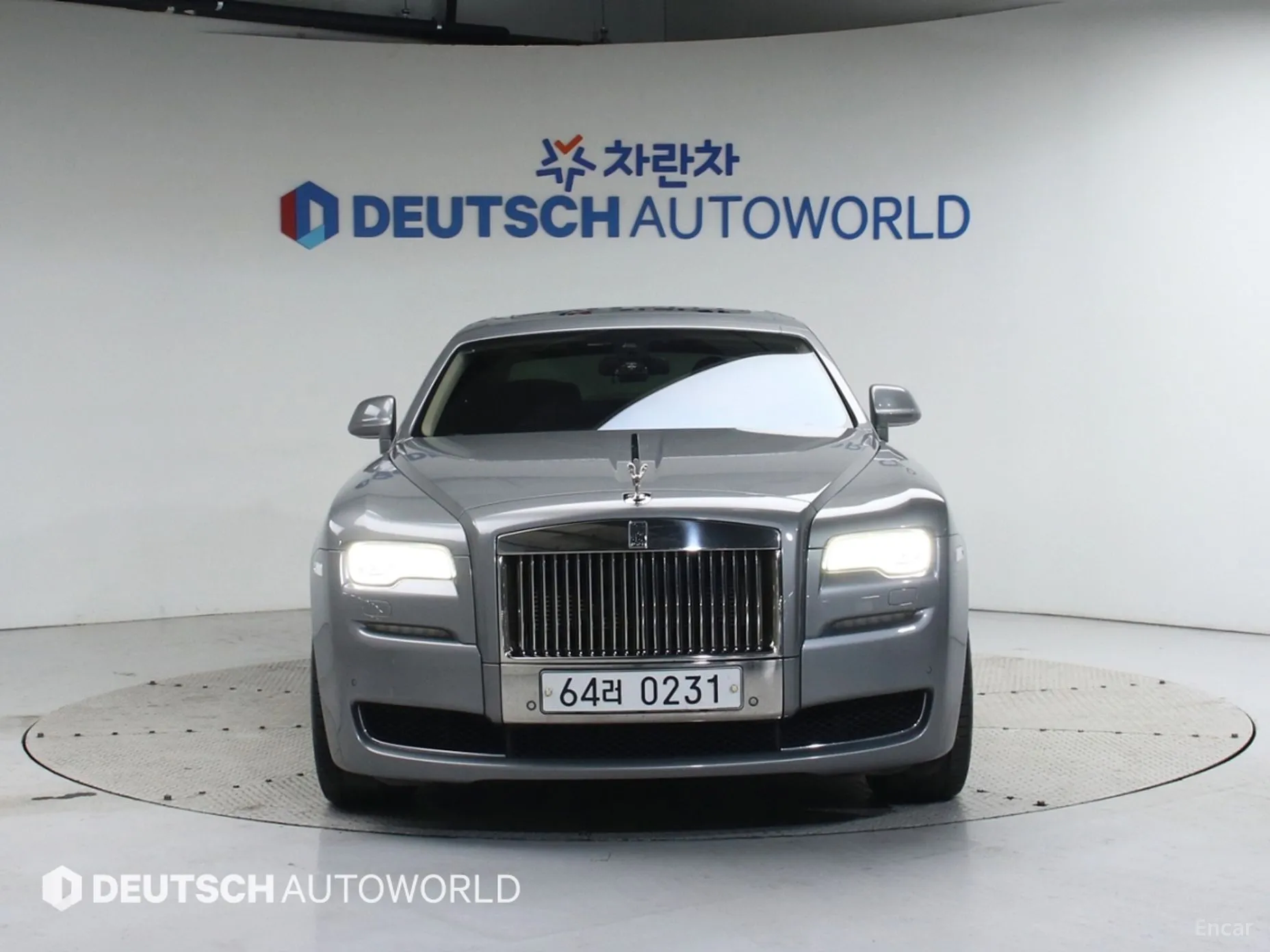Rolls-Royce Ghost превью 3