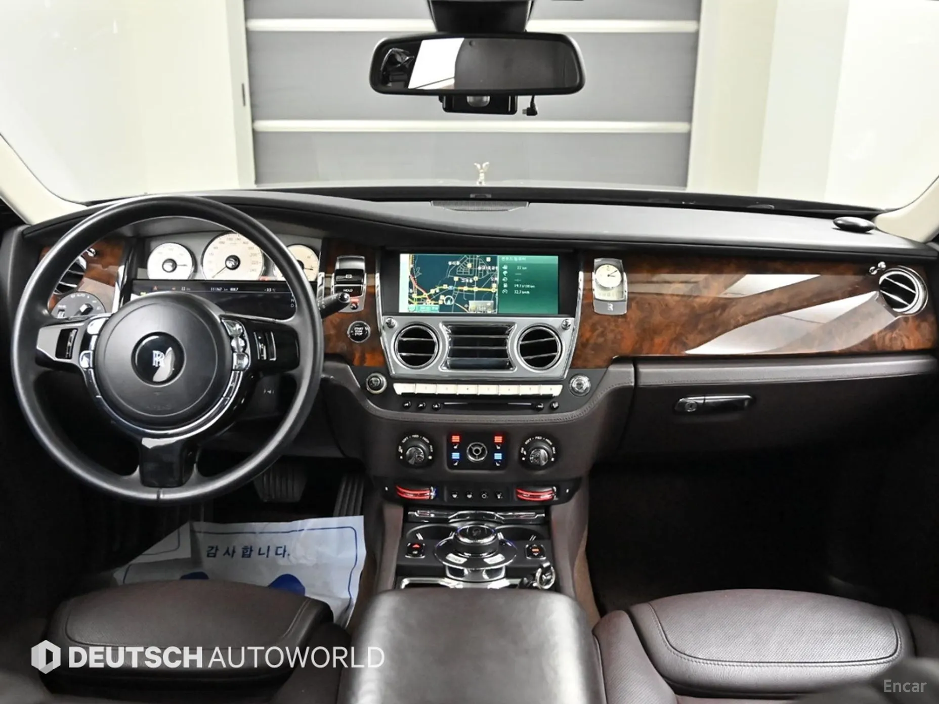 Rolls-Royce Ghost превью 7