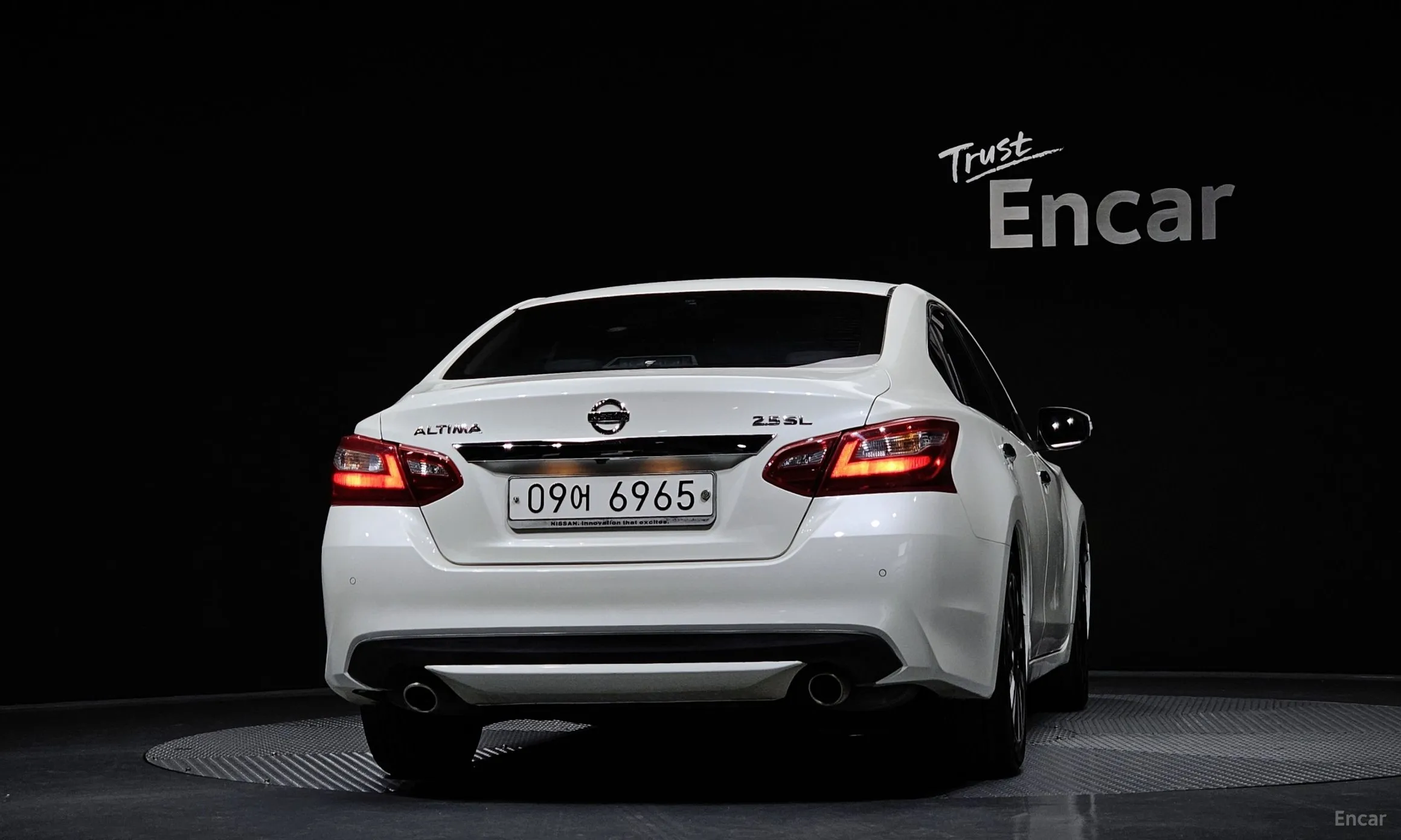 Nissan Altima превью 4
