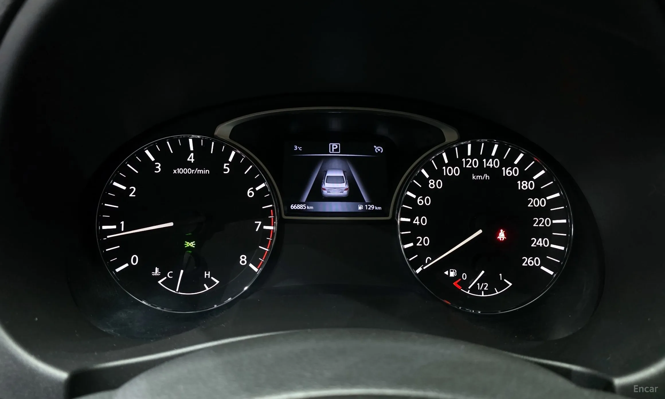 Nissan Altima превью 8