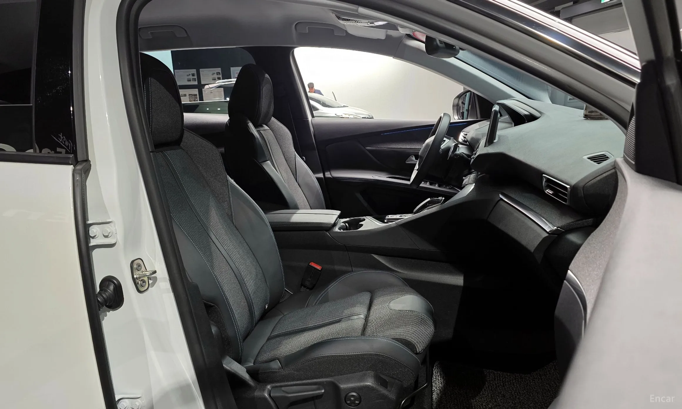 Peugeot 3008 2nd generation превью 10