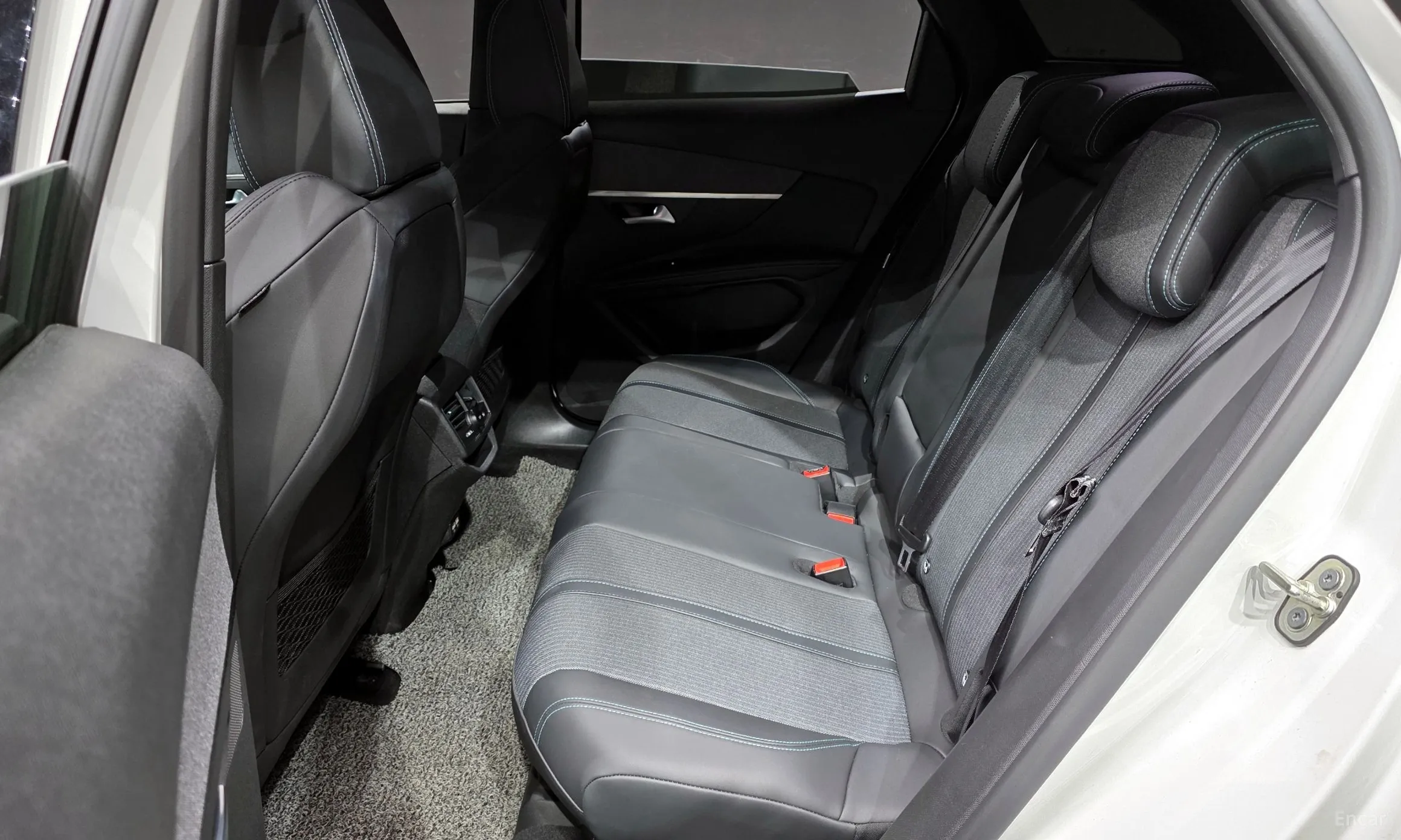 Peugeot 3008 2nd generation превью 12