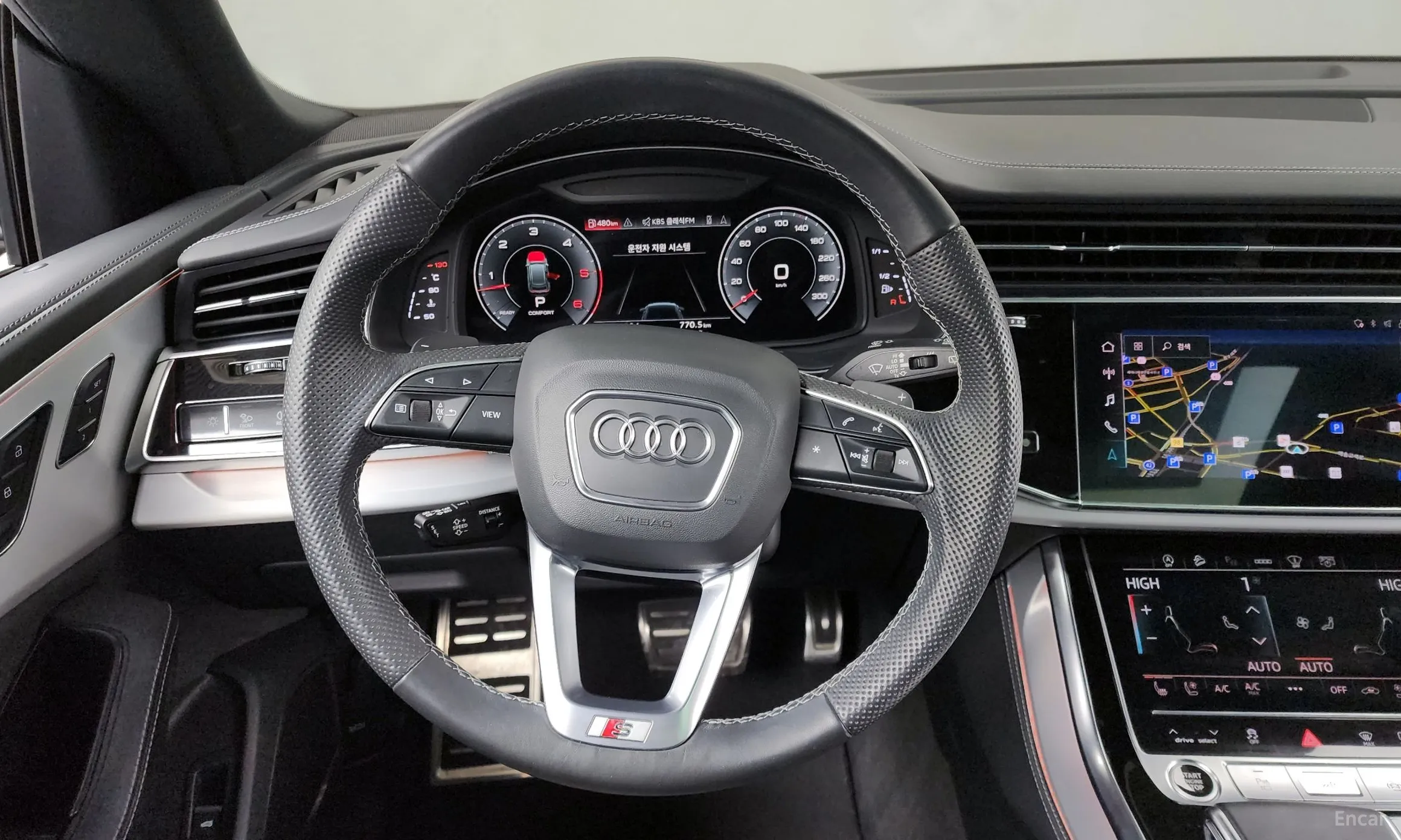 Audi Q8 (4M) превью 13