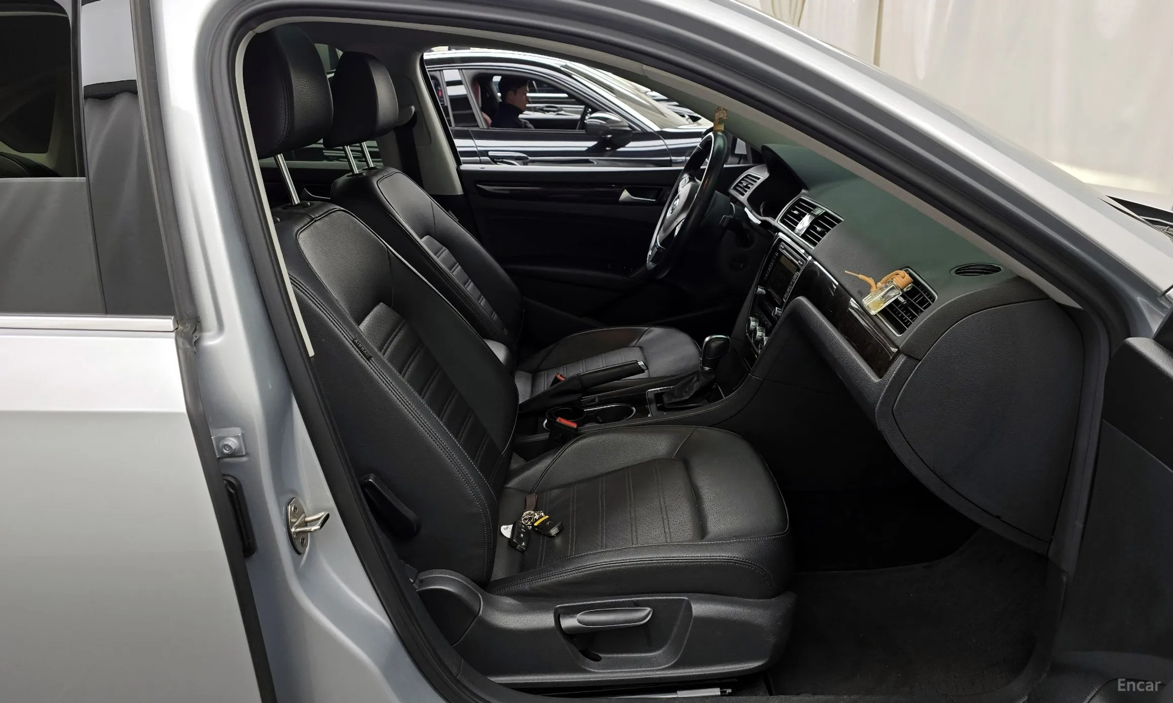 Volkswagen The New Passat превью 11