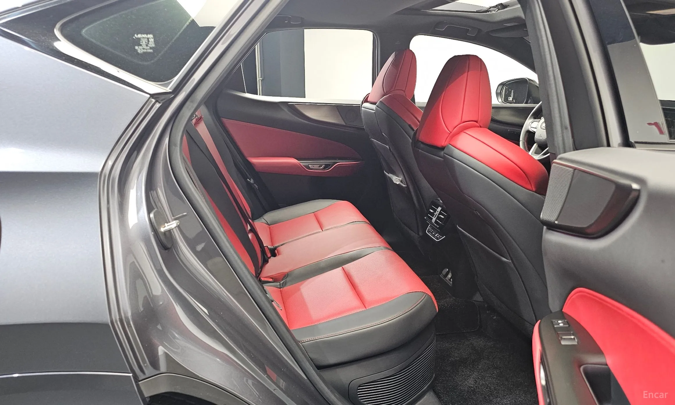 Lexus NX450h + 2nd Gen превью 12