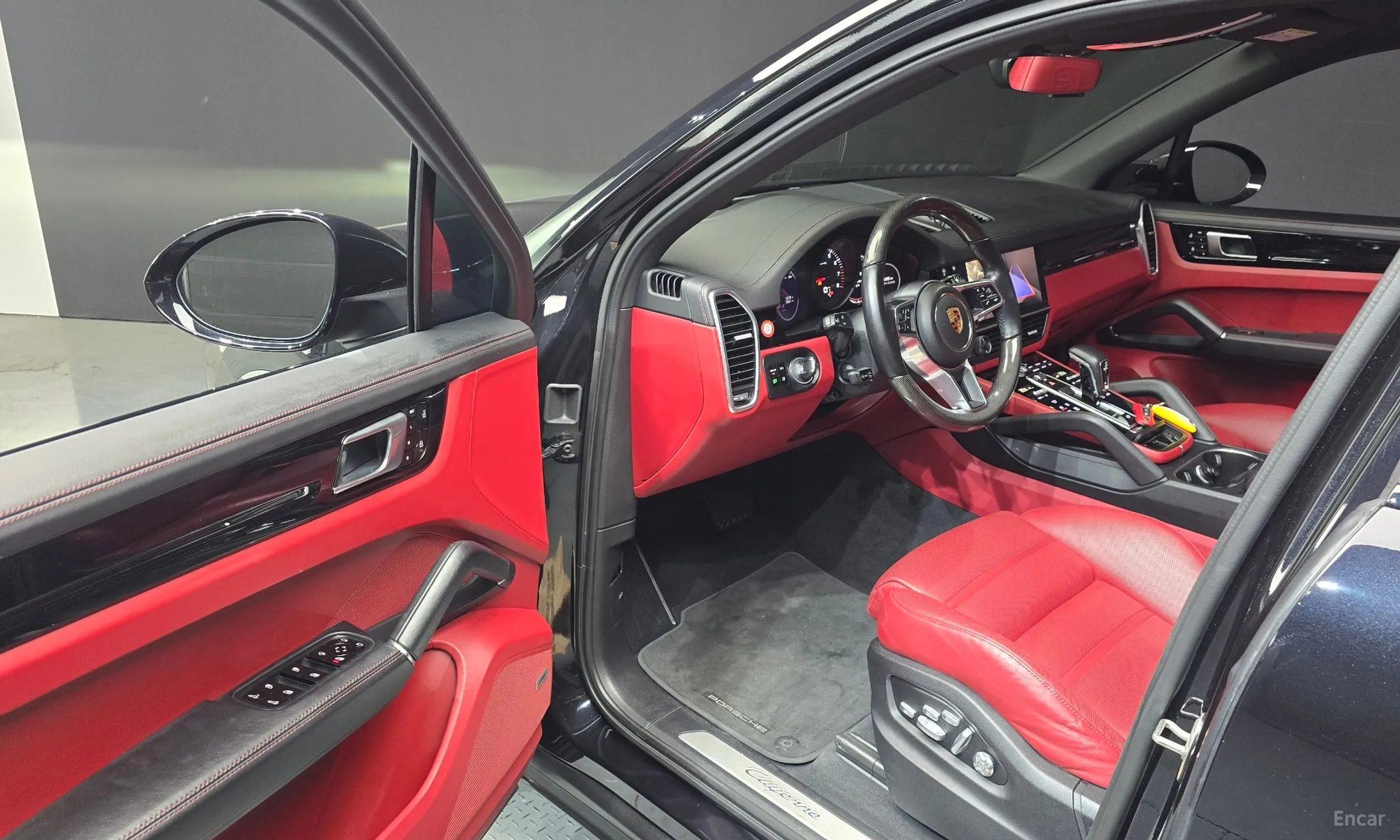 Porsche Cayenne (PO536) превью 10