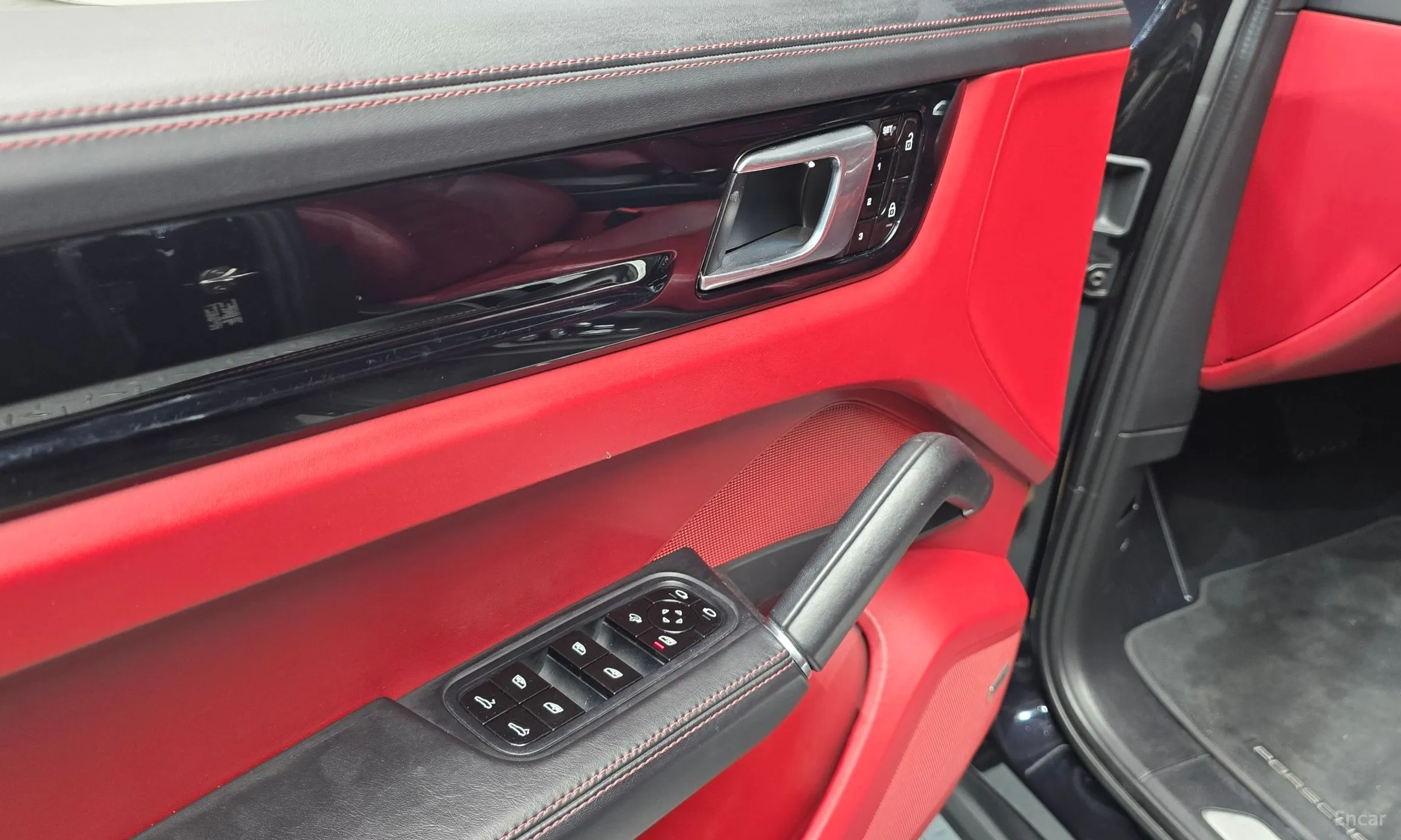 Porsche Cayenne (PO536) превью 14