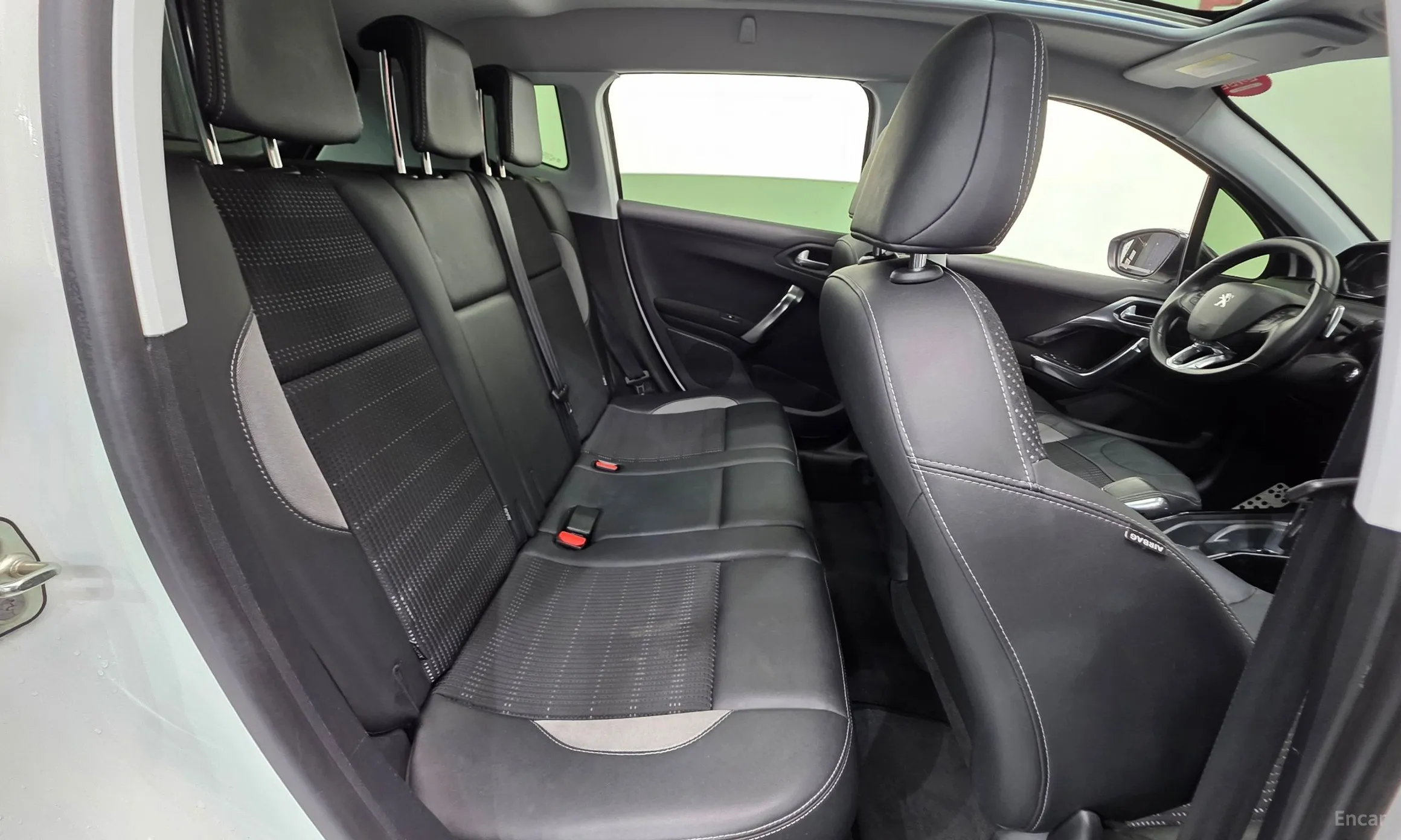 Peugeot 2008. превью 19
