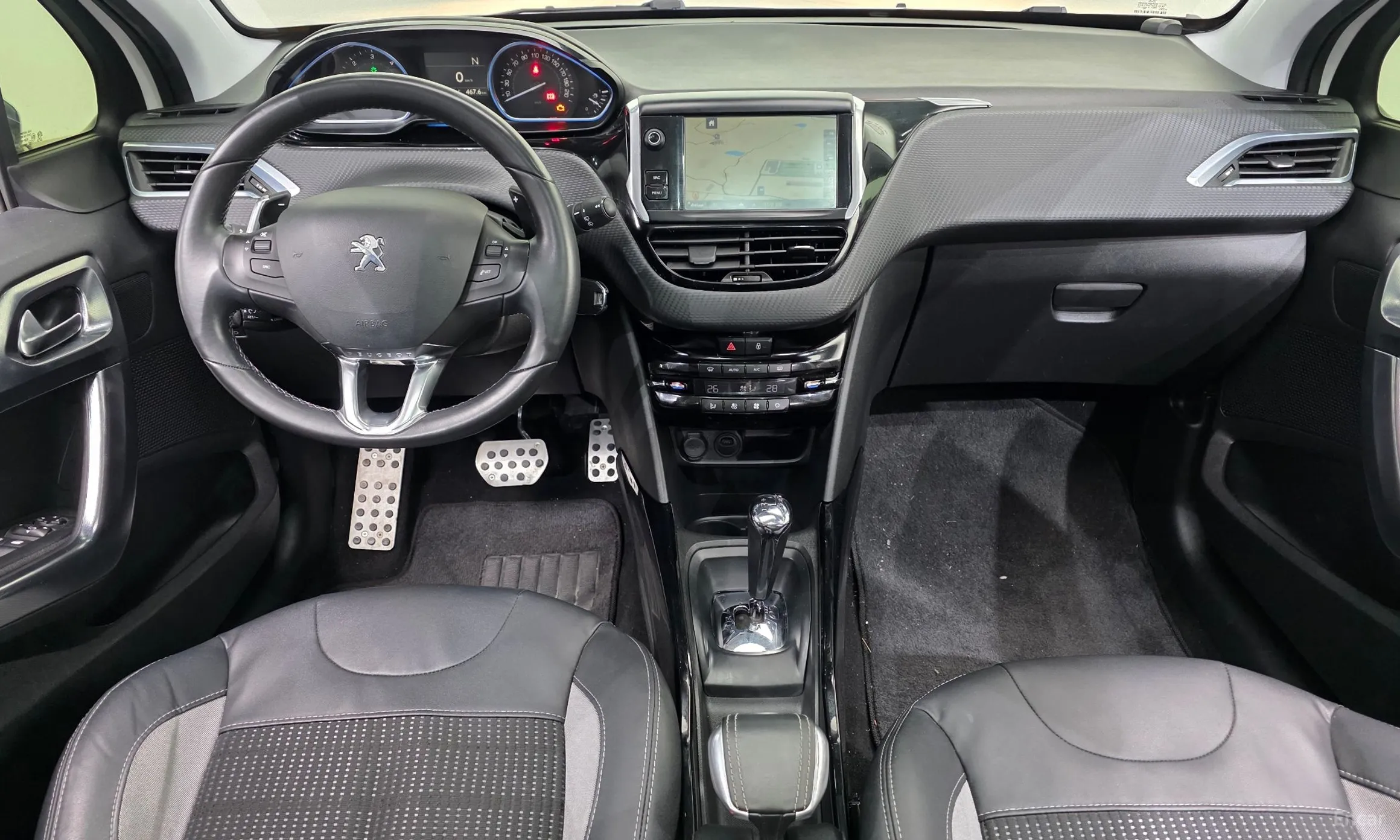 Peugeot 2008. превью 7
