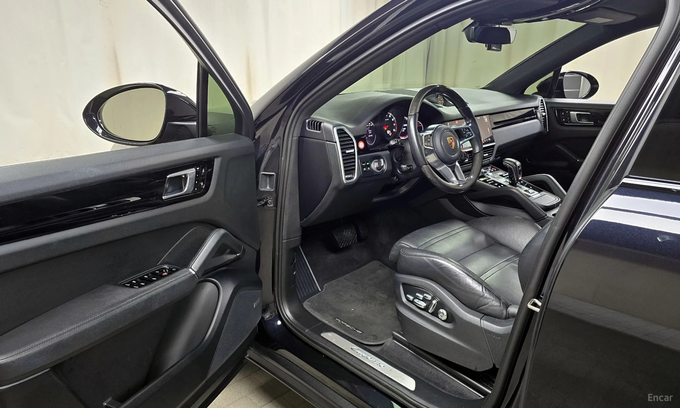 Porsche Cayenne (PO536) превью 11