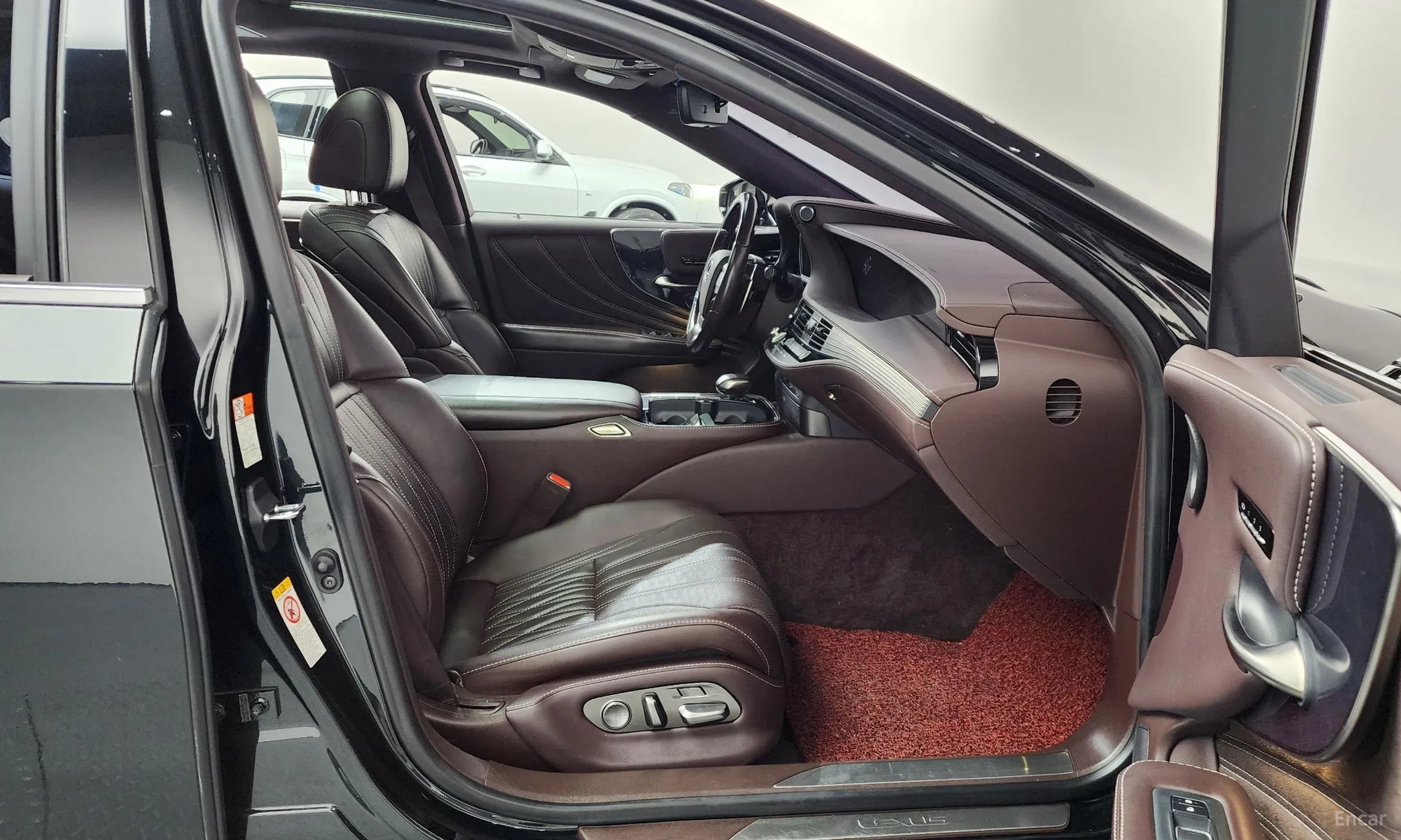 Lexus LS500 5th Generation превью 11