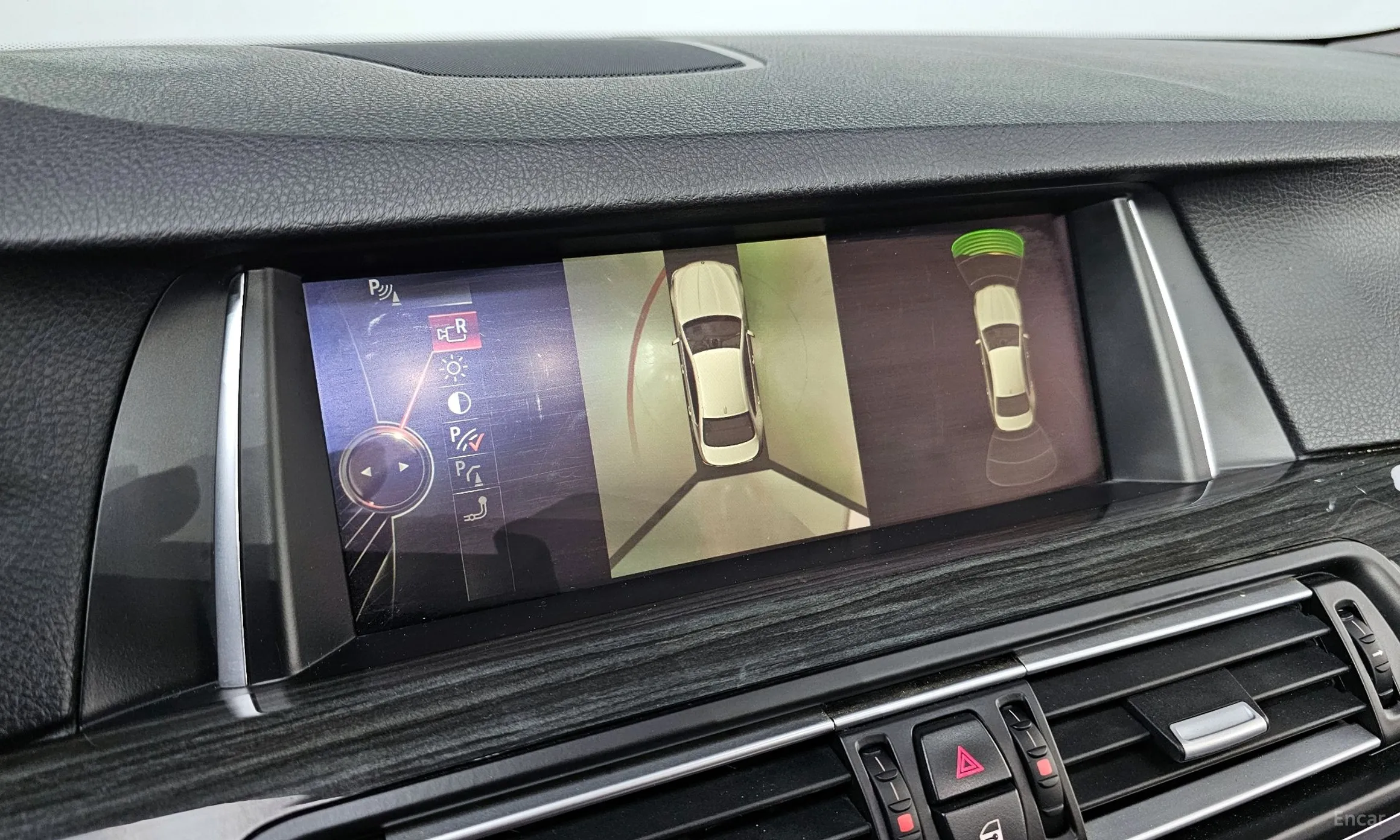 BMW 5 Series (F10) превью 15