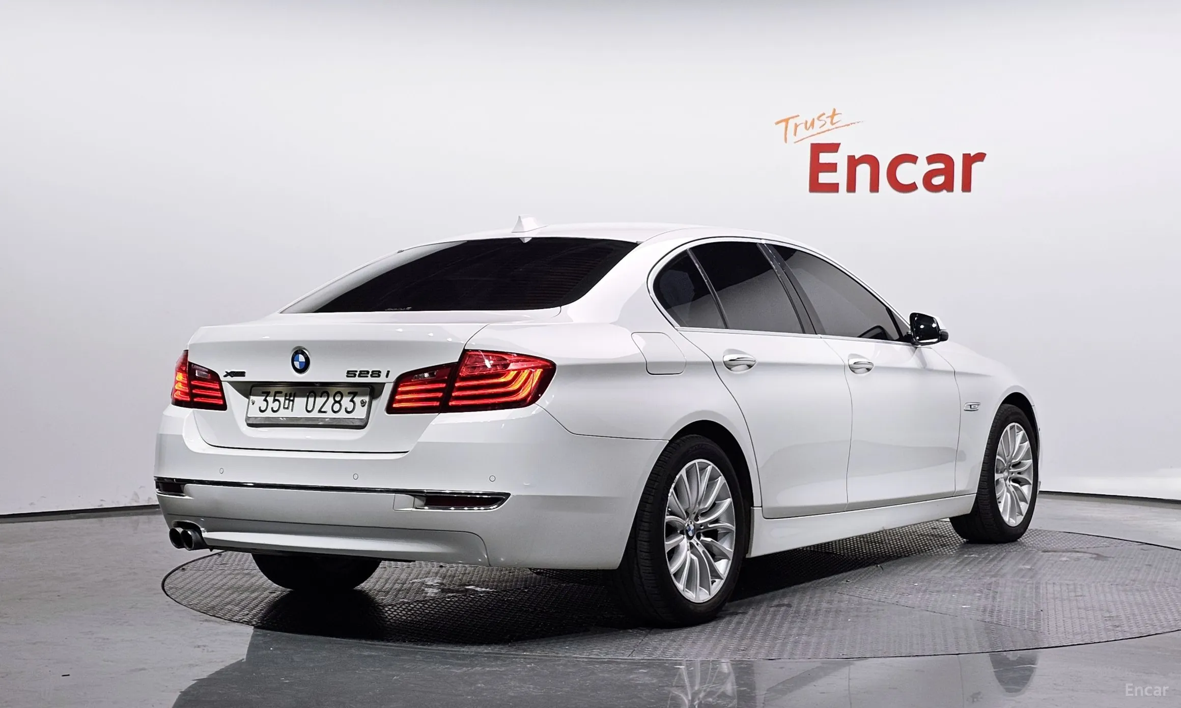 BMW 5 Series (F10) превью 2