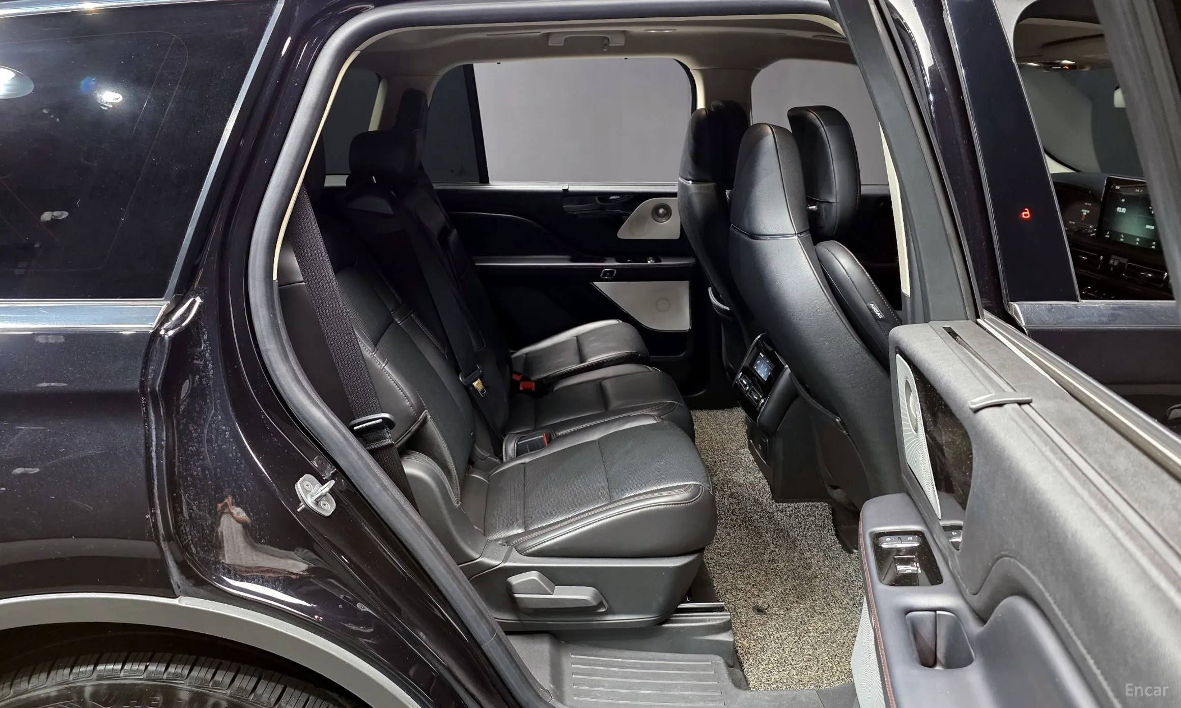 Lincoln Aviator 2nd Generation превью 12