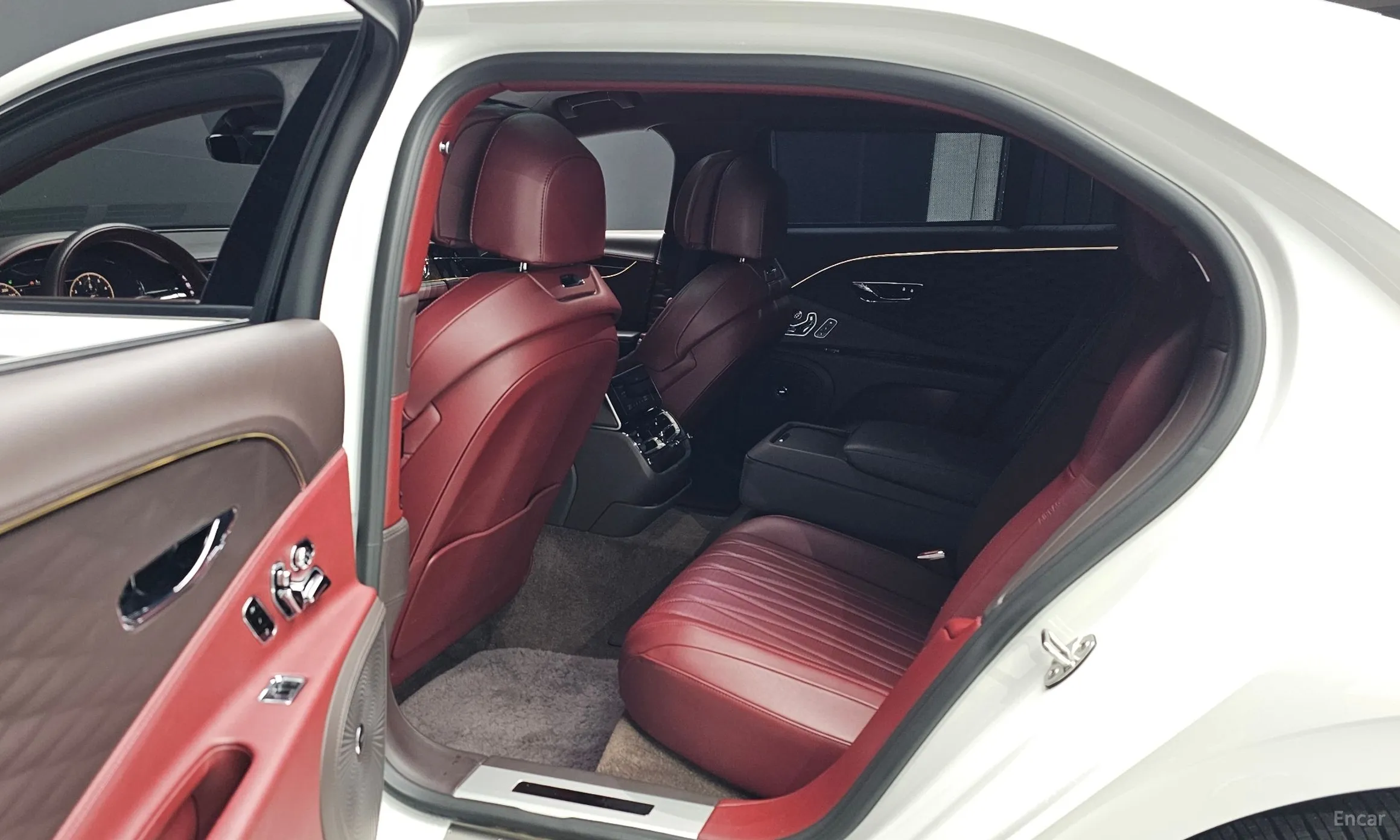 Bentley Flying Spur 3rd Generation превью 11