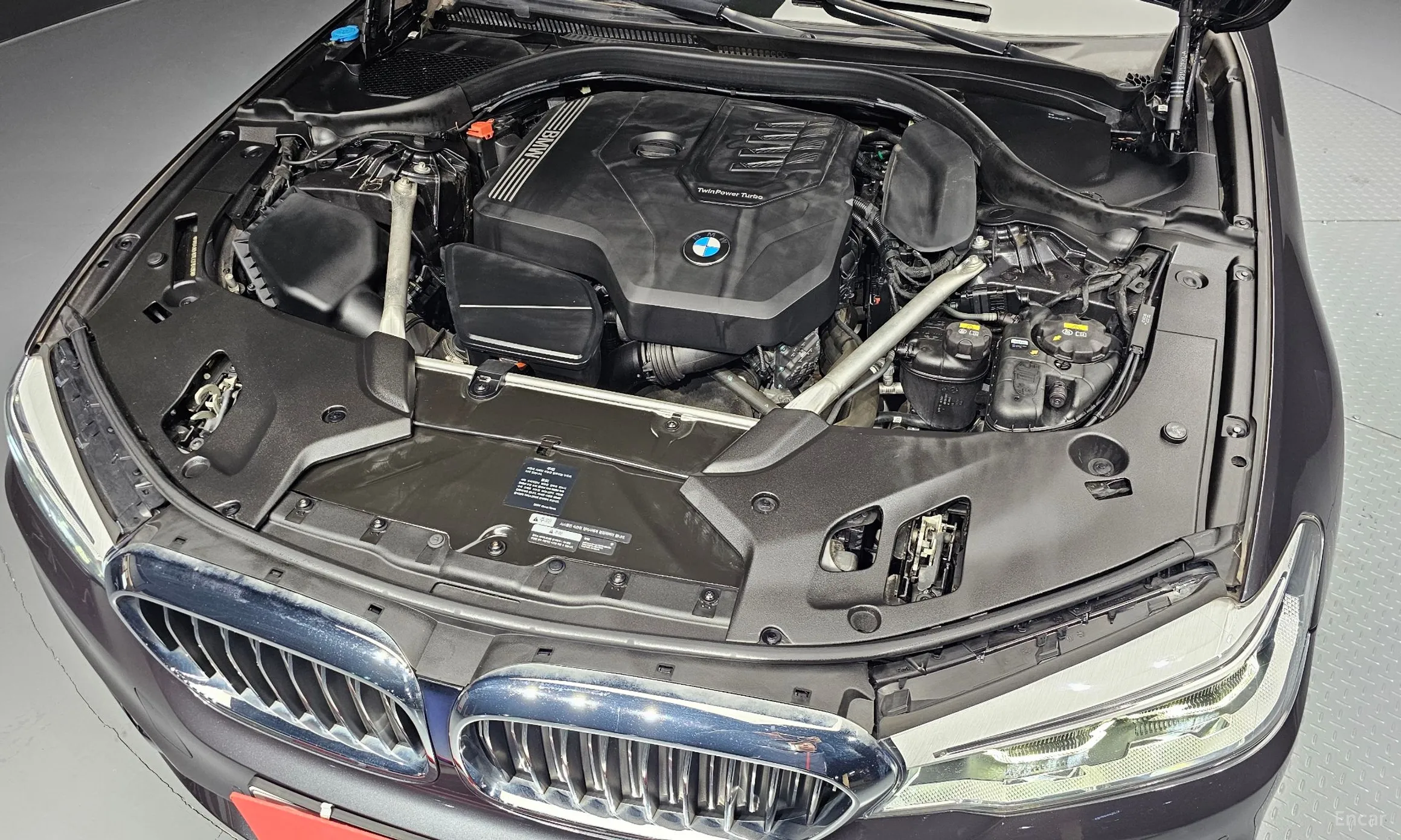 BMW 5 Series (G30) превью 6