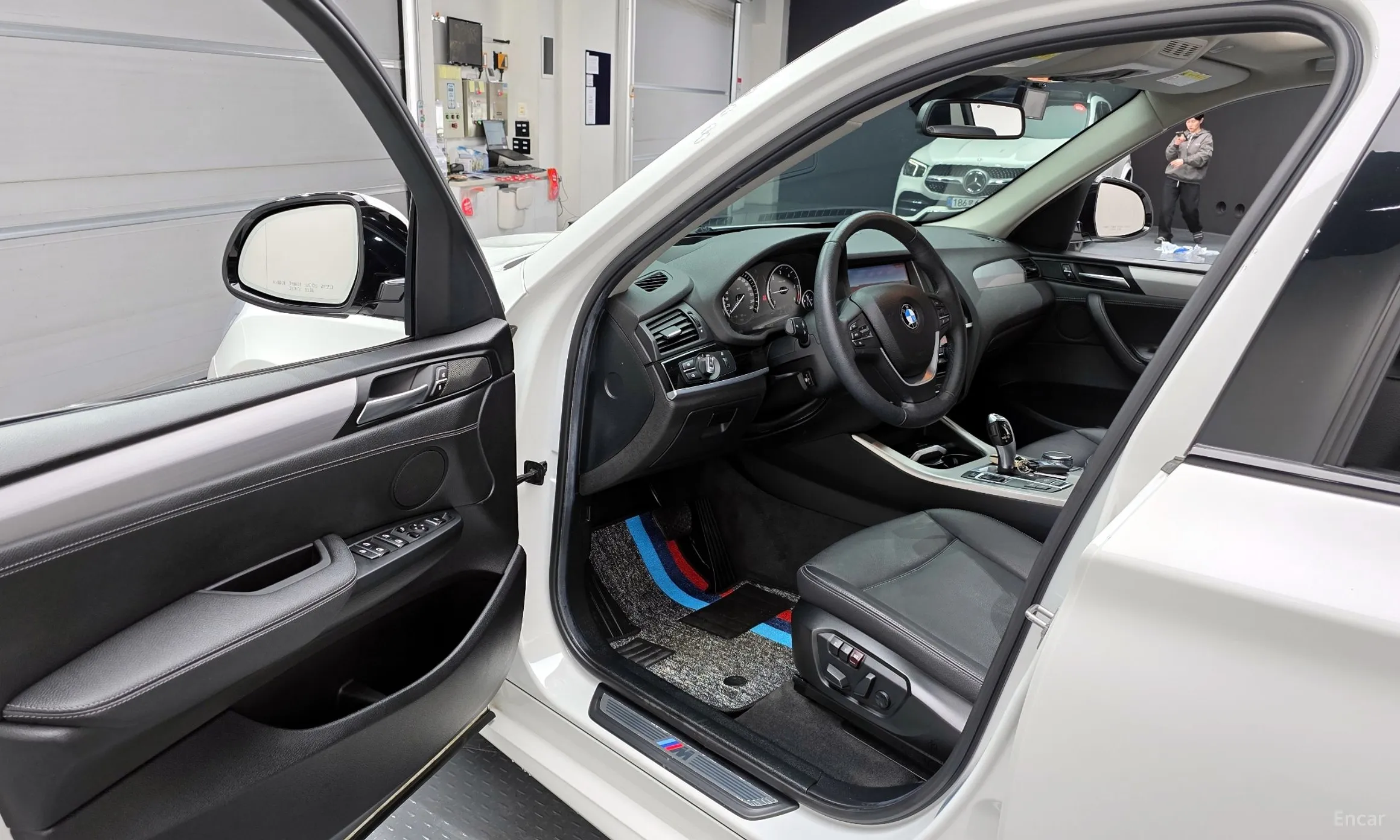 BMW X3 (F25) превью 10
