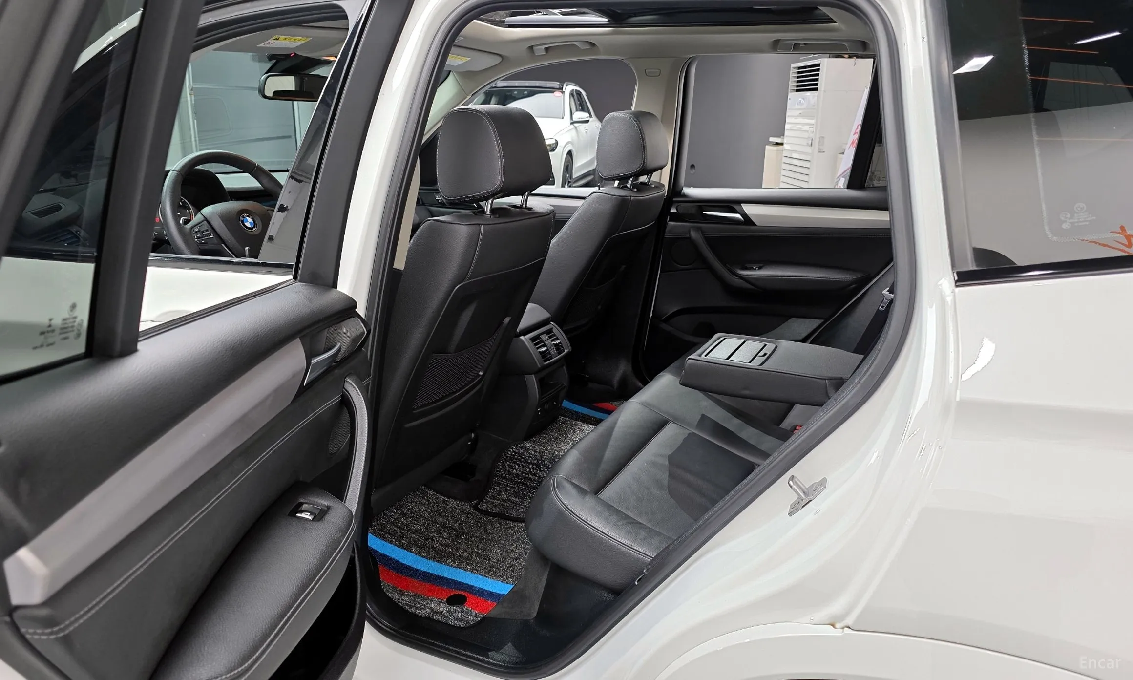 BMW X3 (F25) превью 11