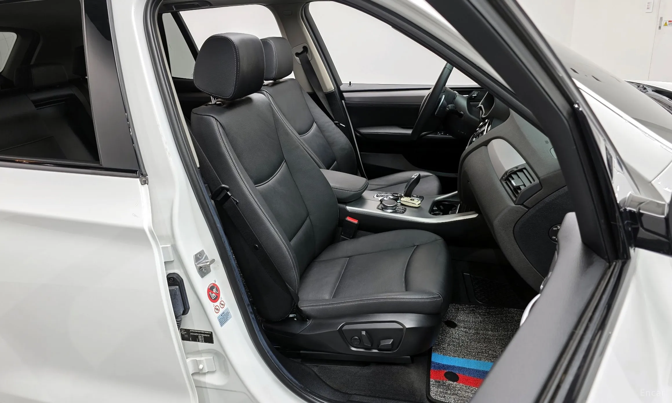 BMW X3 (F25) превью 12