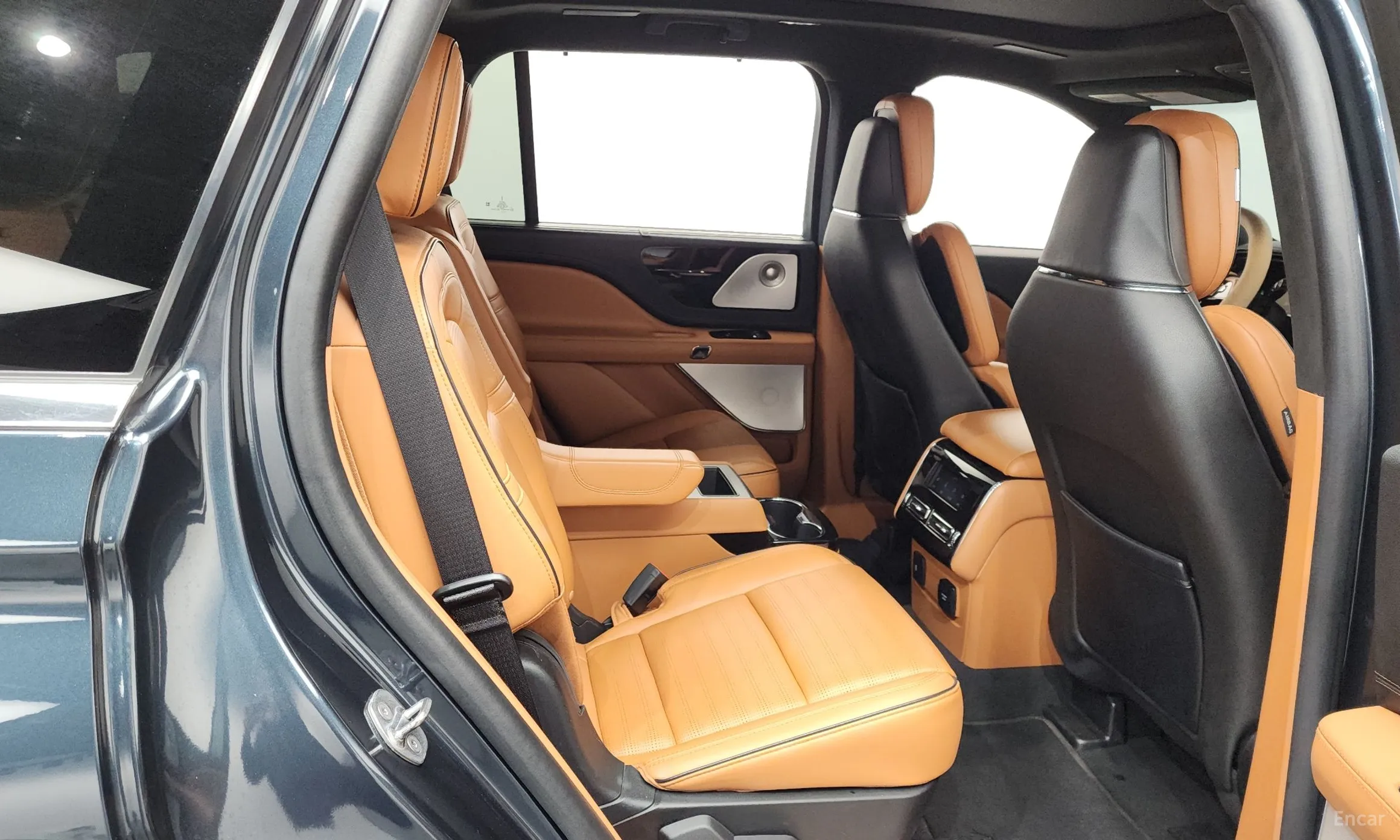Lincoln Aviator 2nd Generation превью 12