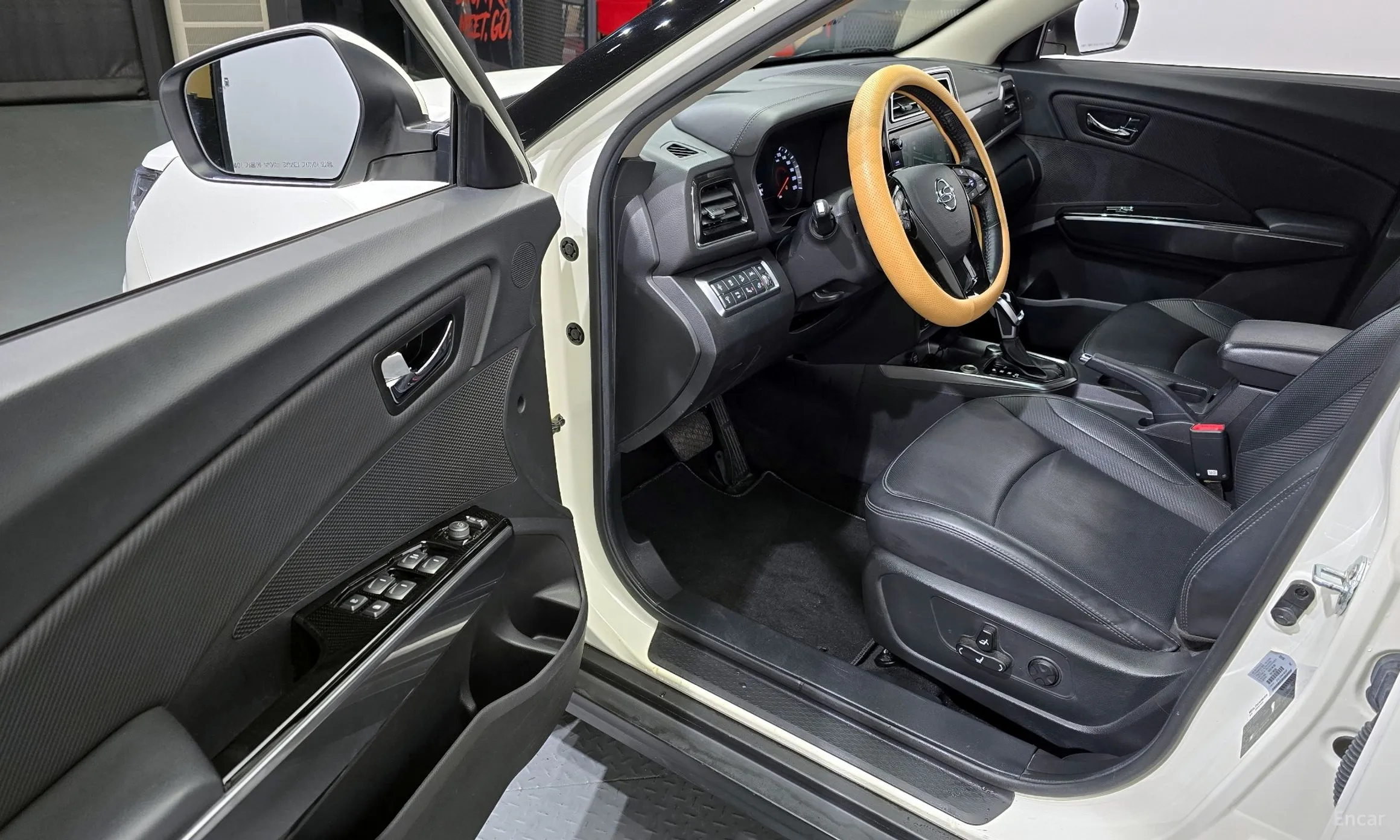 KG Mobility (SsangYong) Berry New Tivoli превью 10