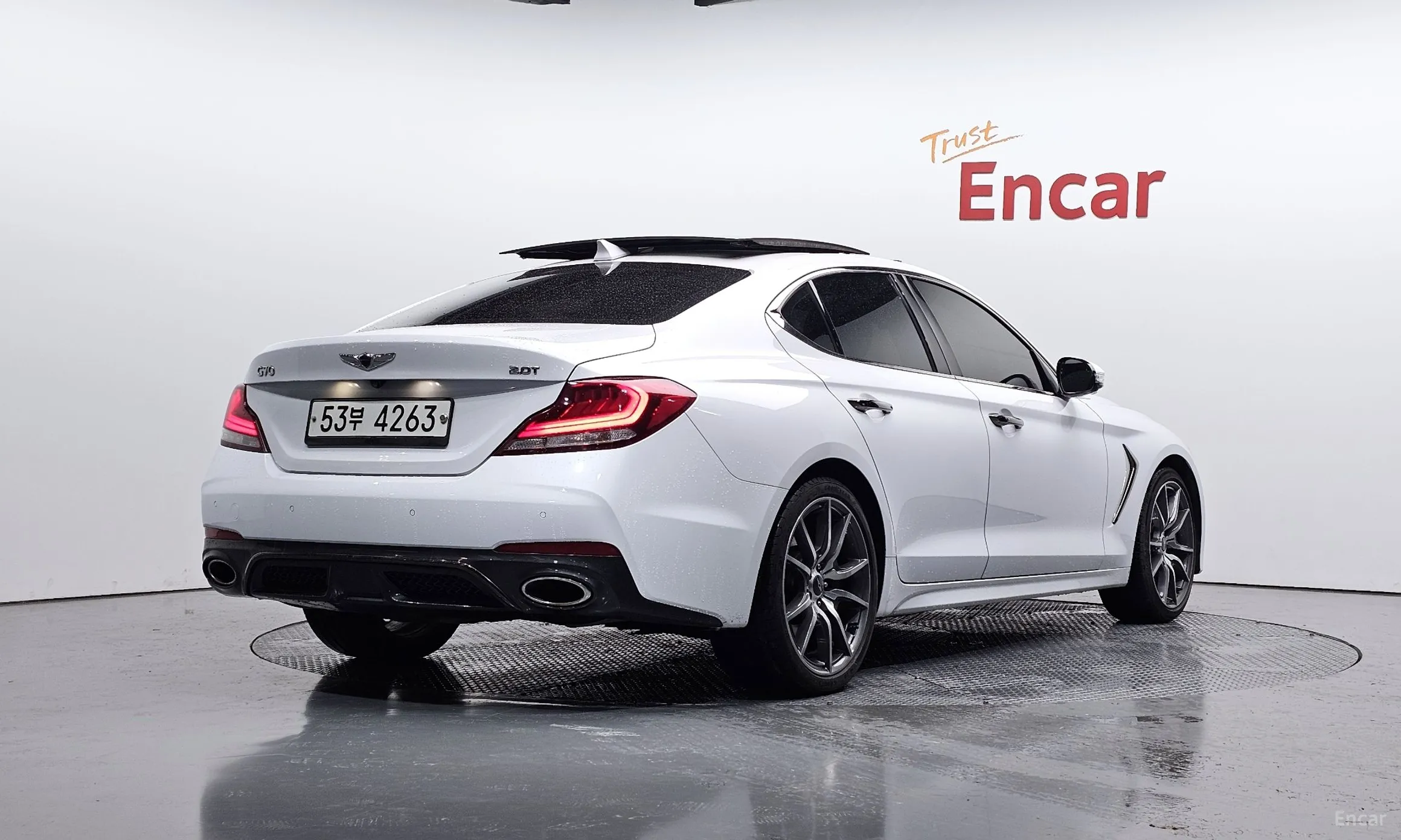 Genesis G70 превью 2