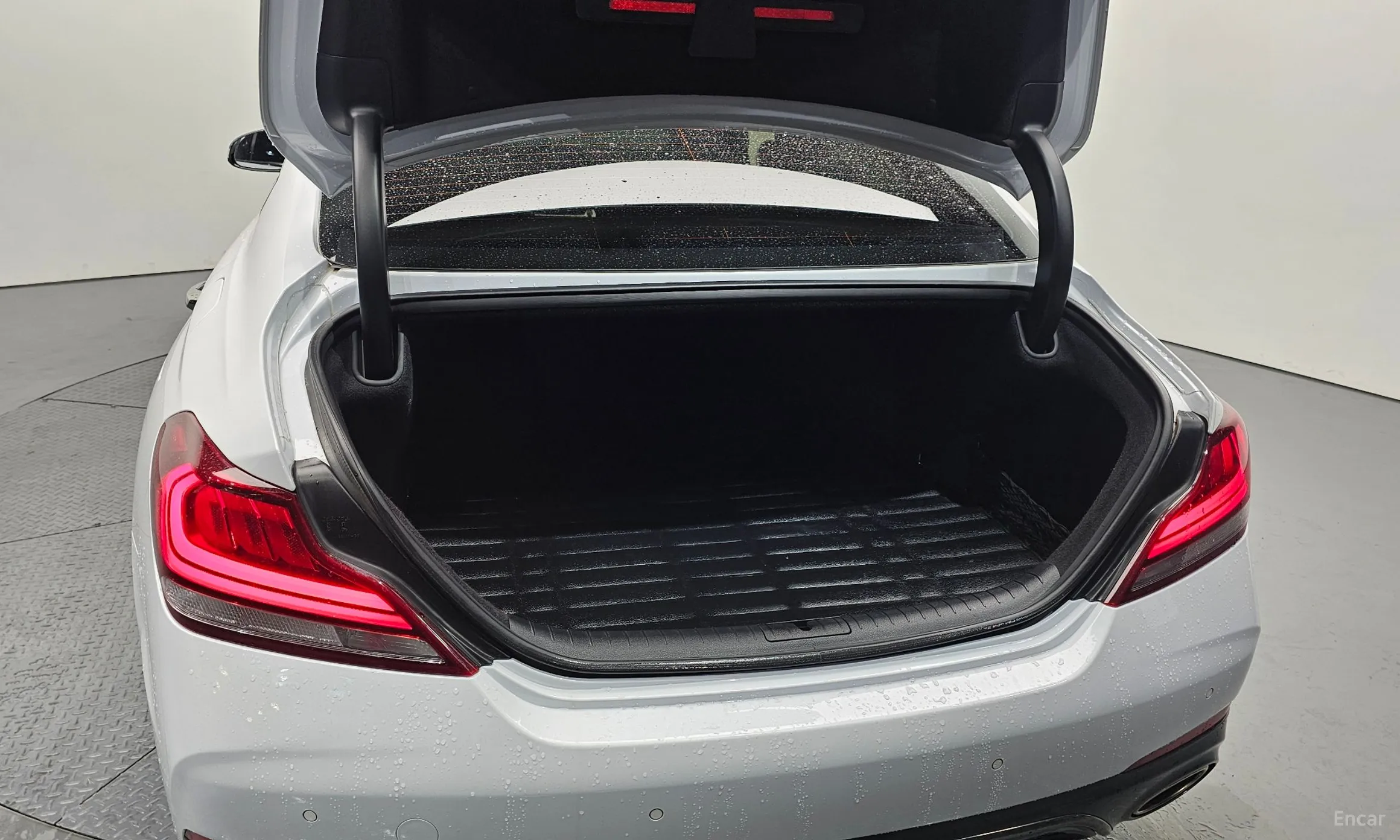 Genesis G70 превью 20