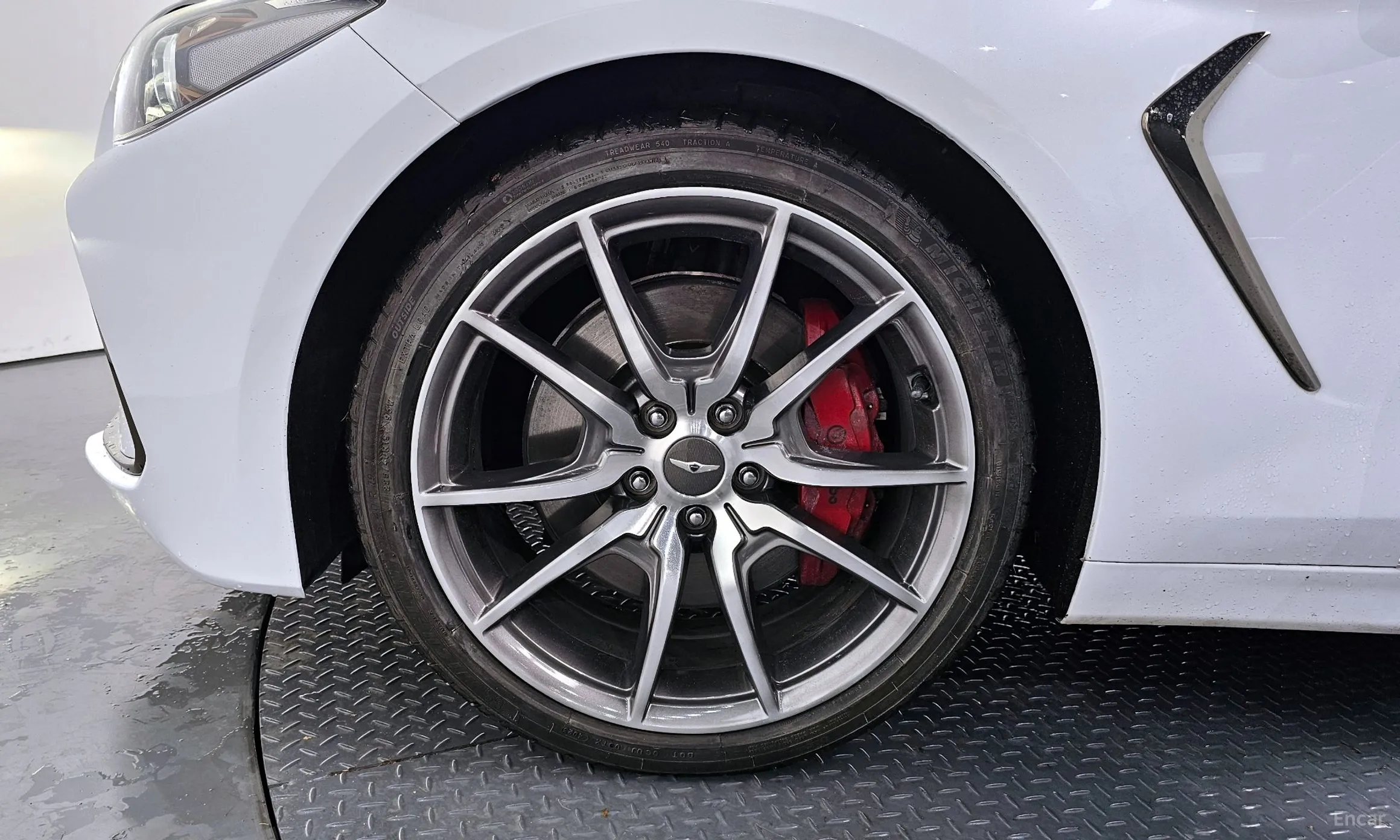 Genesis G70 превью 5