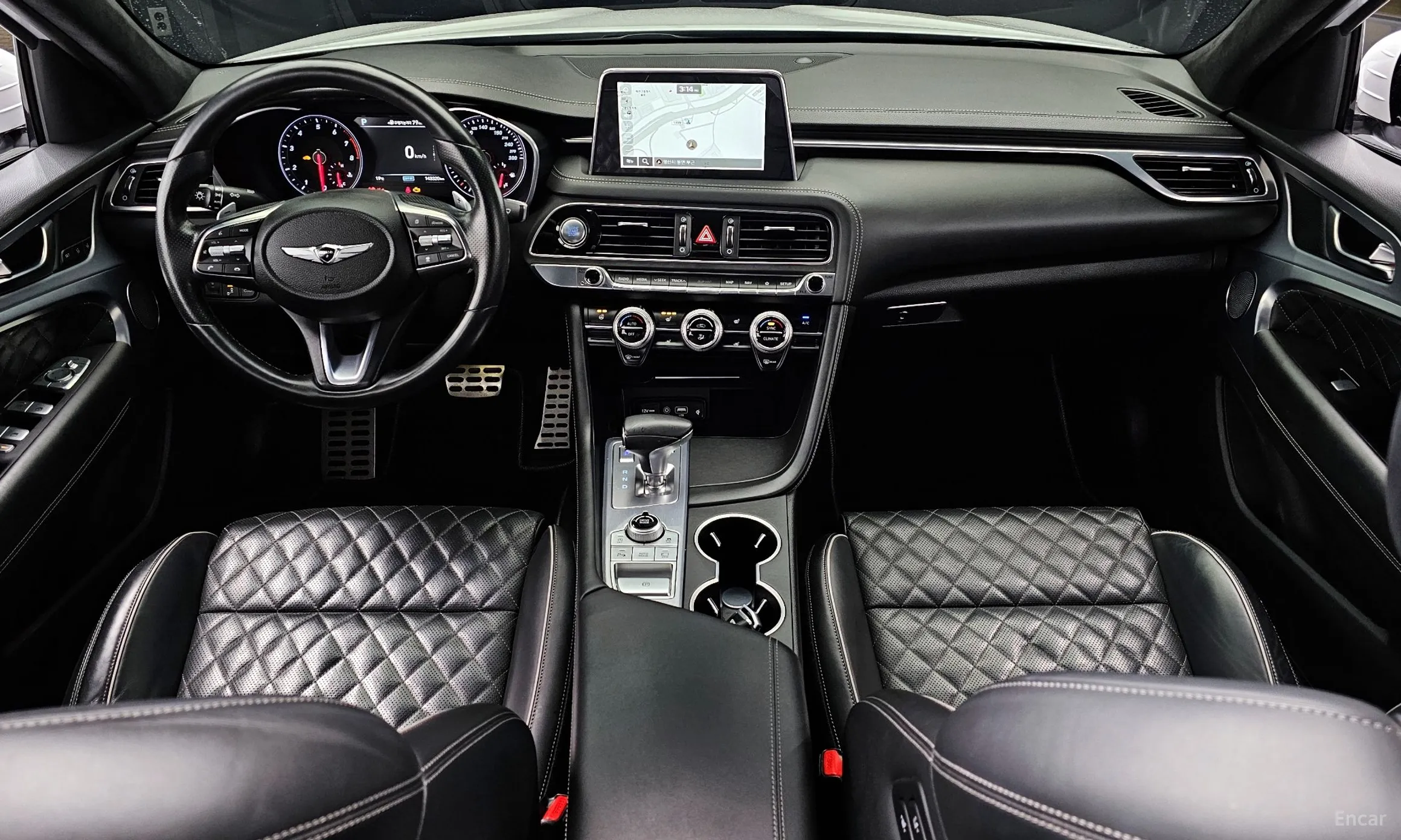 Genesis G70 превью 7