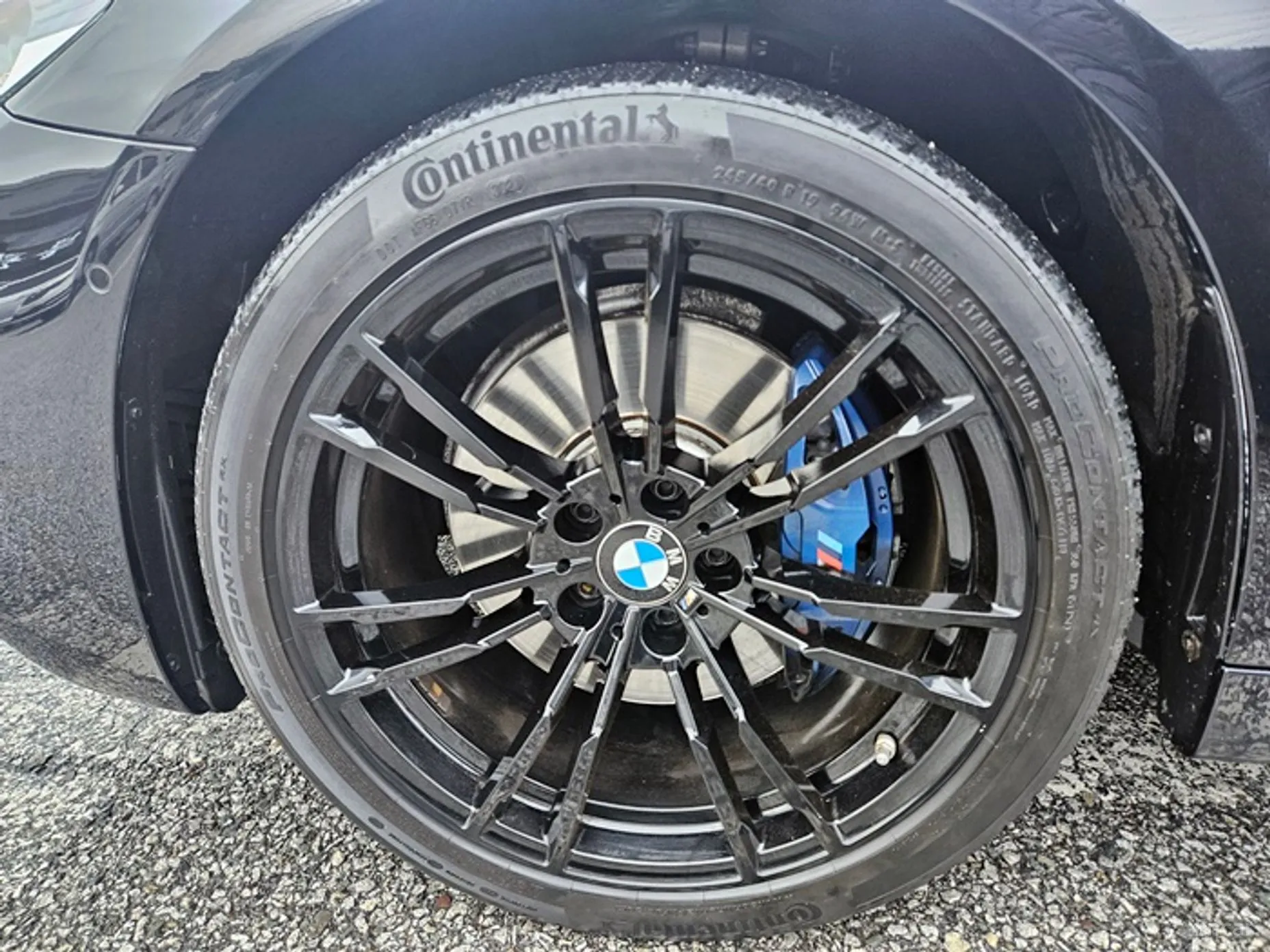 BMW 5 Series (G30) превью 20