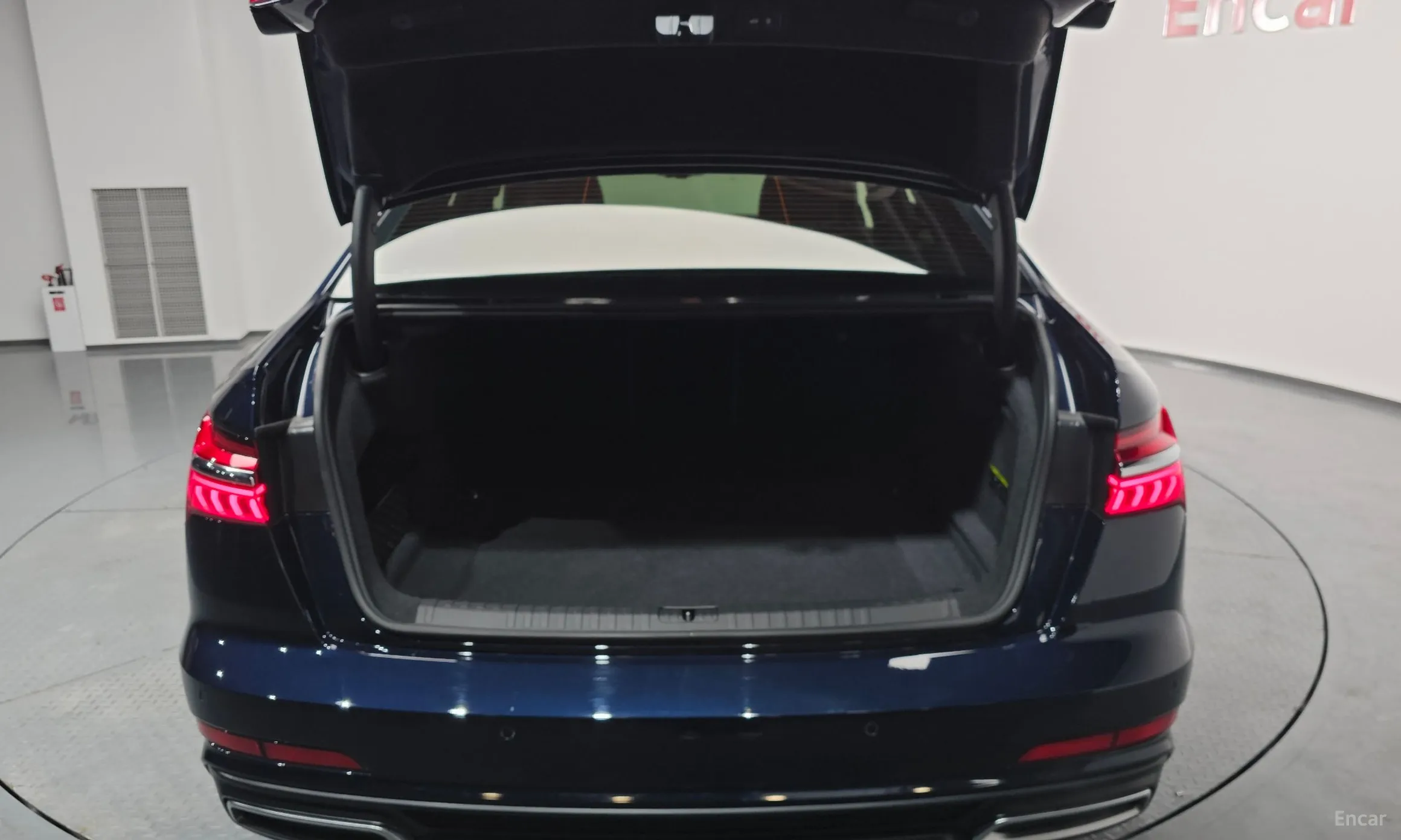 Audi A6 (C8) превью 20