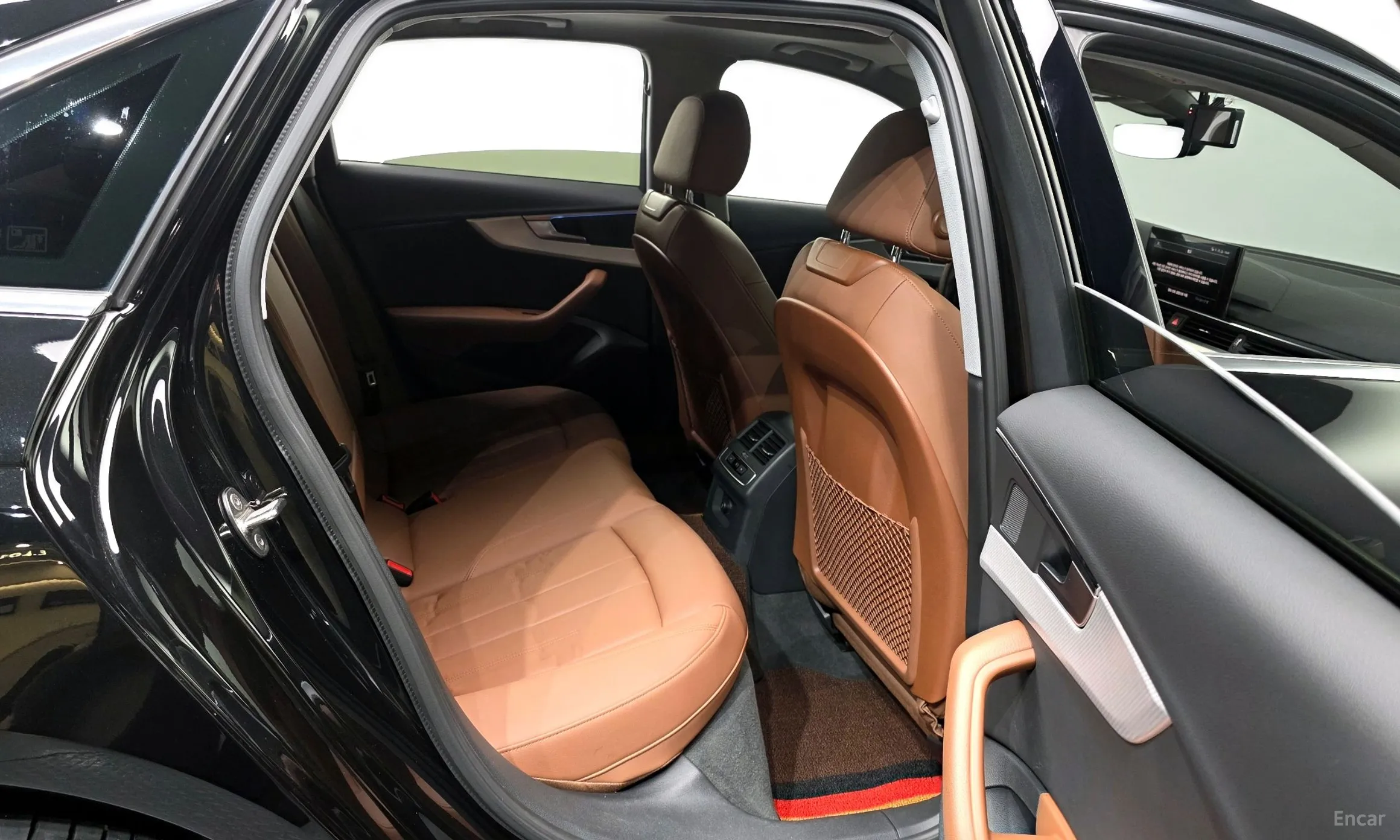 Audi A4 (B9) превью 12