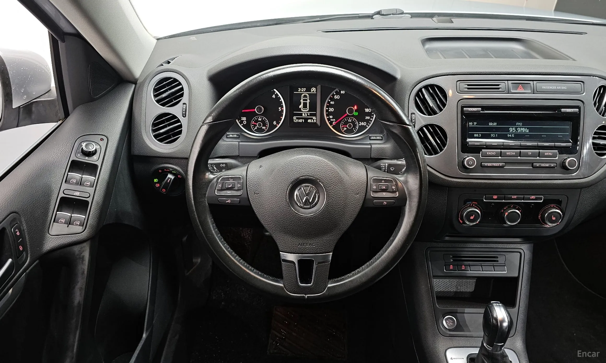 Volkswagen New Tiguan превью 13