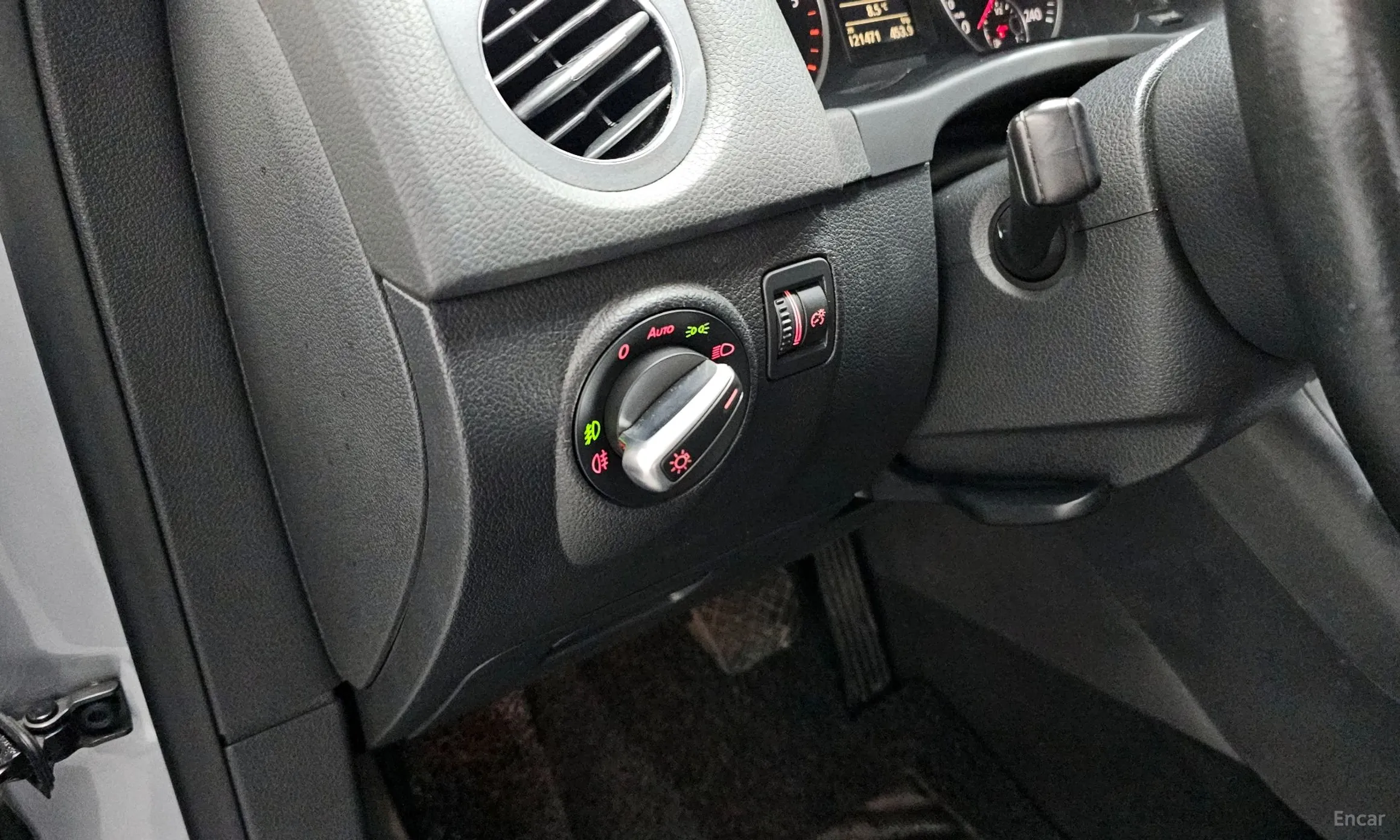 Volkswagen New Tiguan превью 17