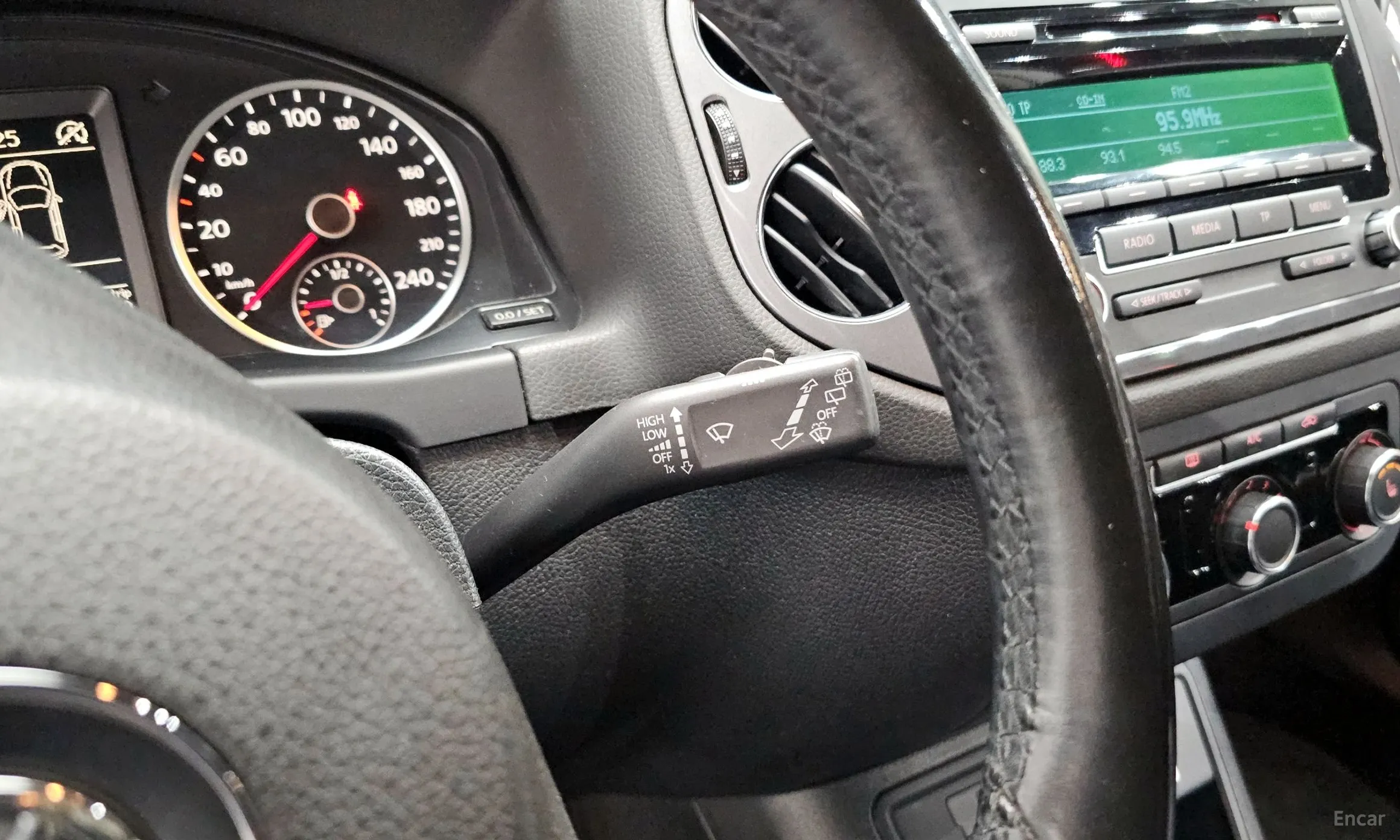 Volkswagen New Tiguan превью 18