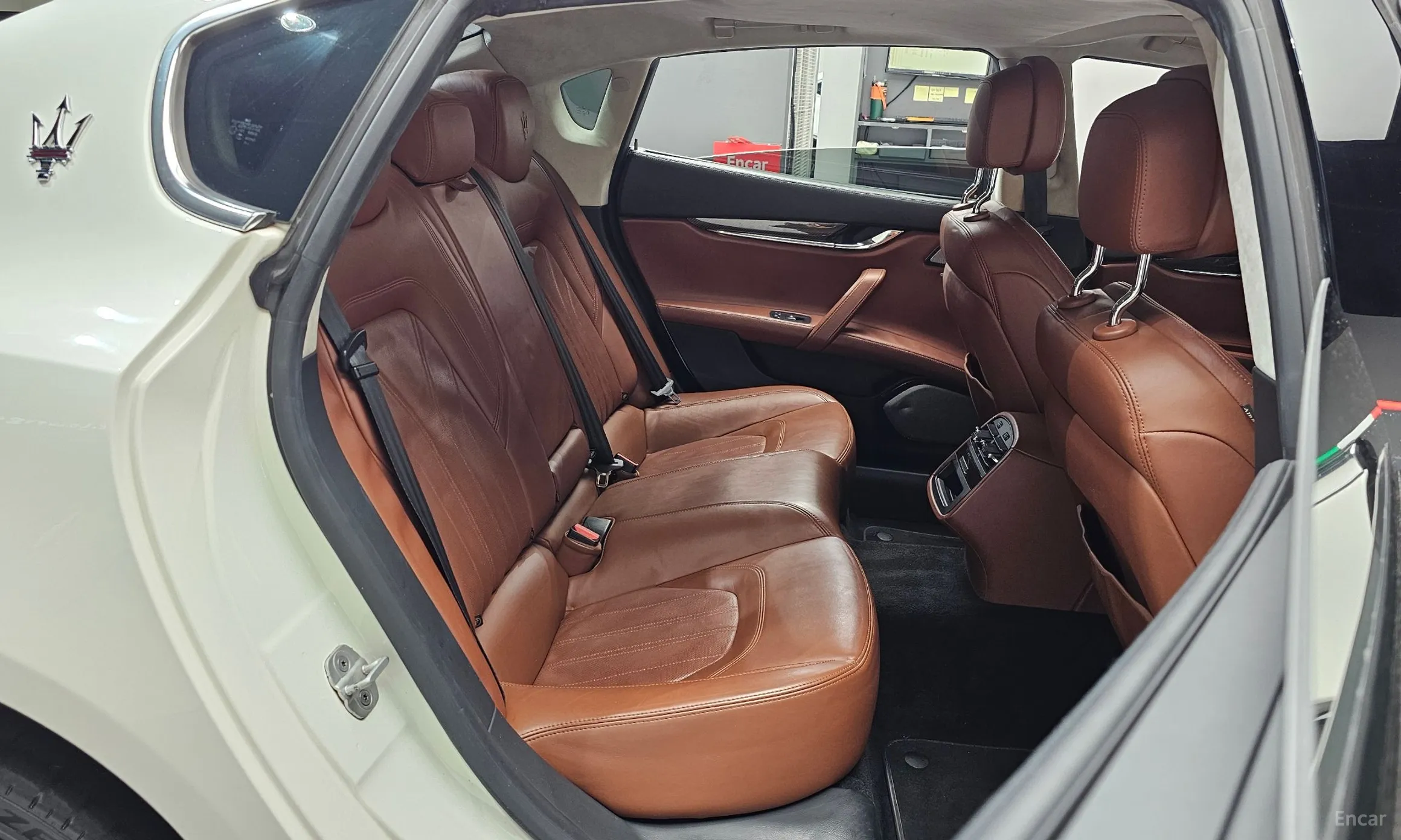 Maserati Quattroporte превью 12